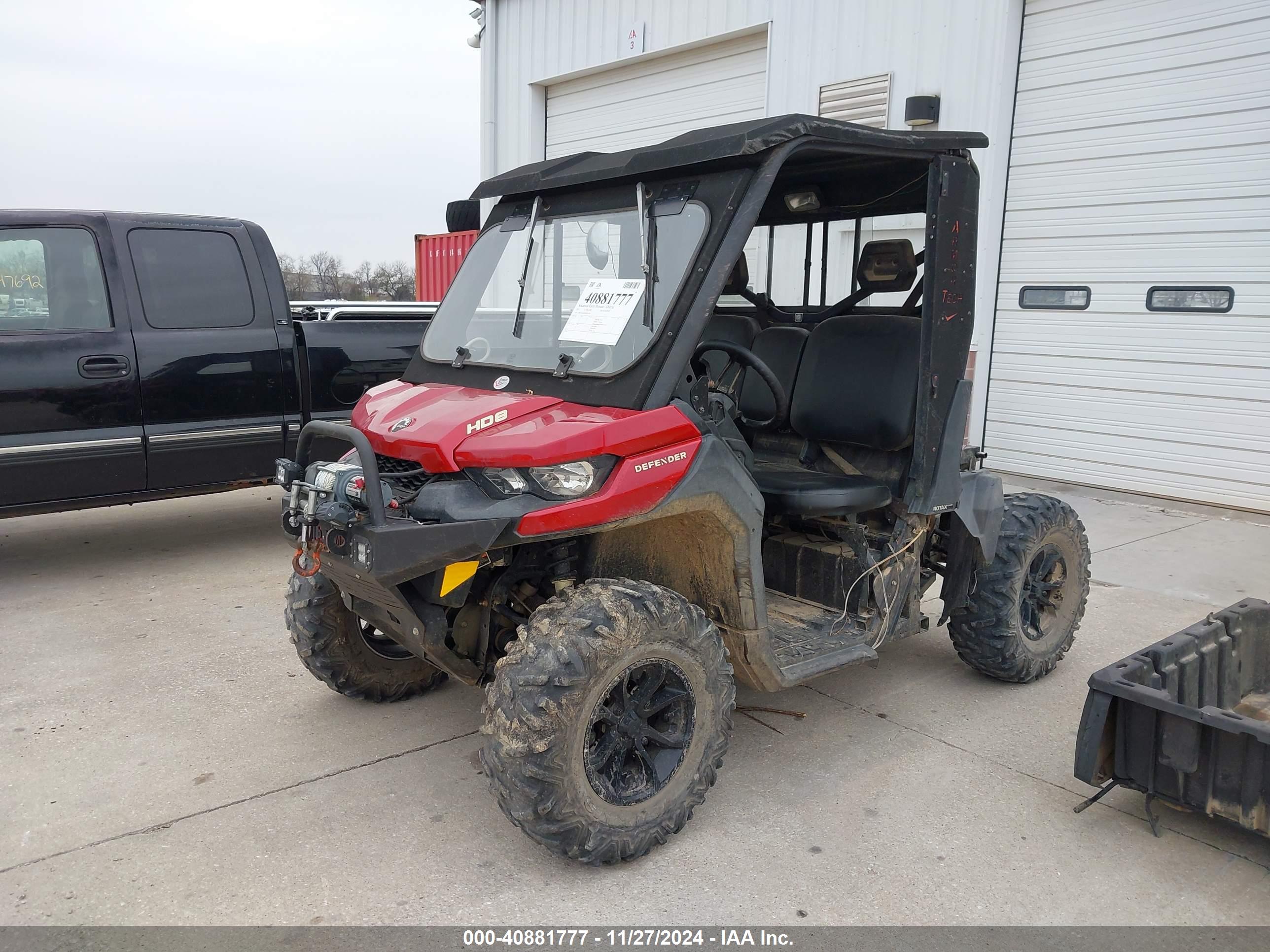 CAN-AM DEFENDER image 2