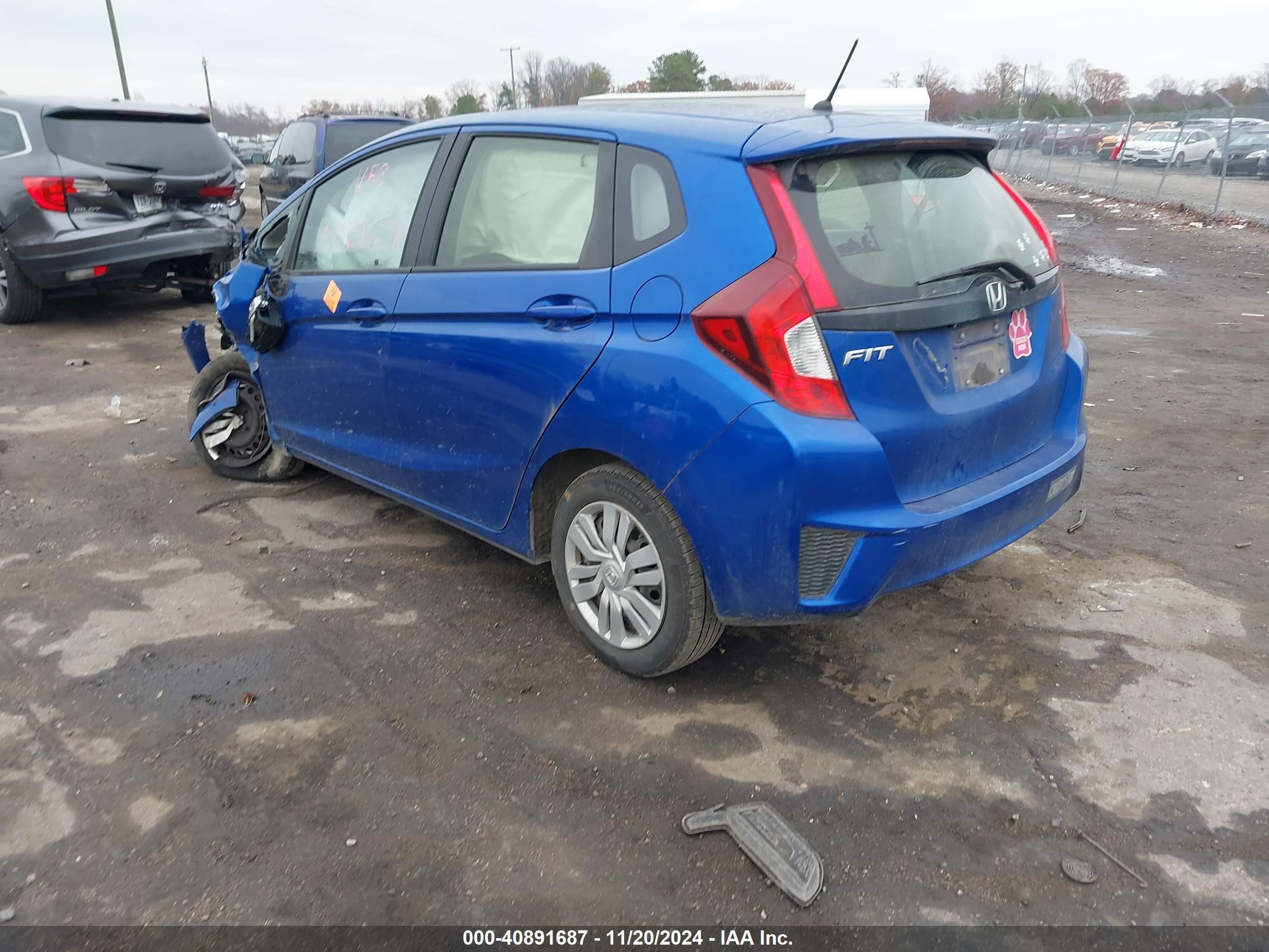 HONDA FIT image 3