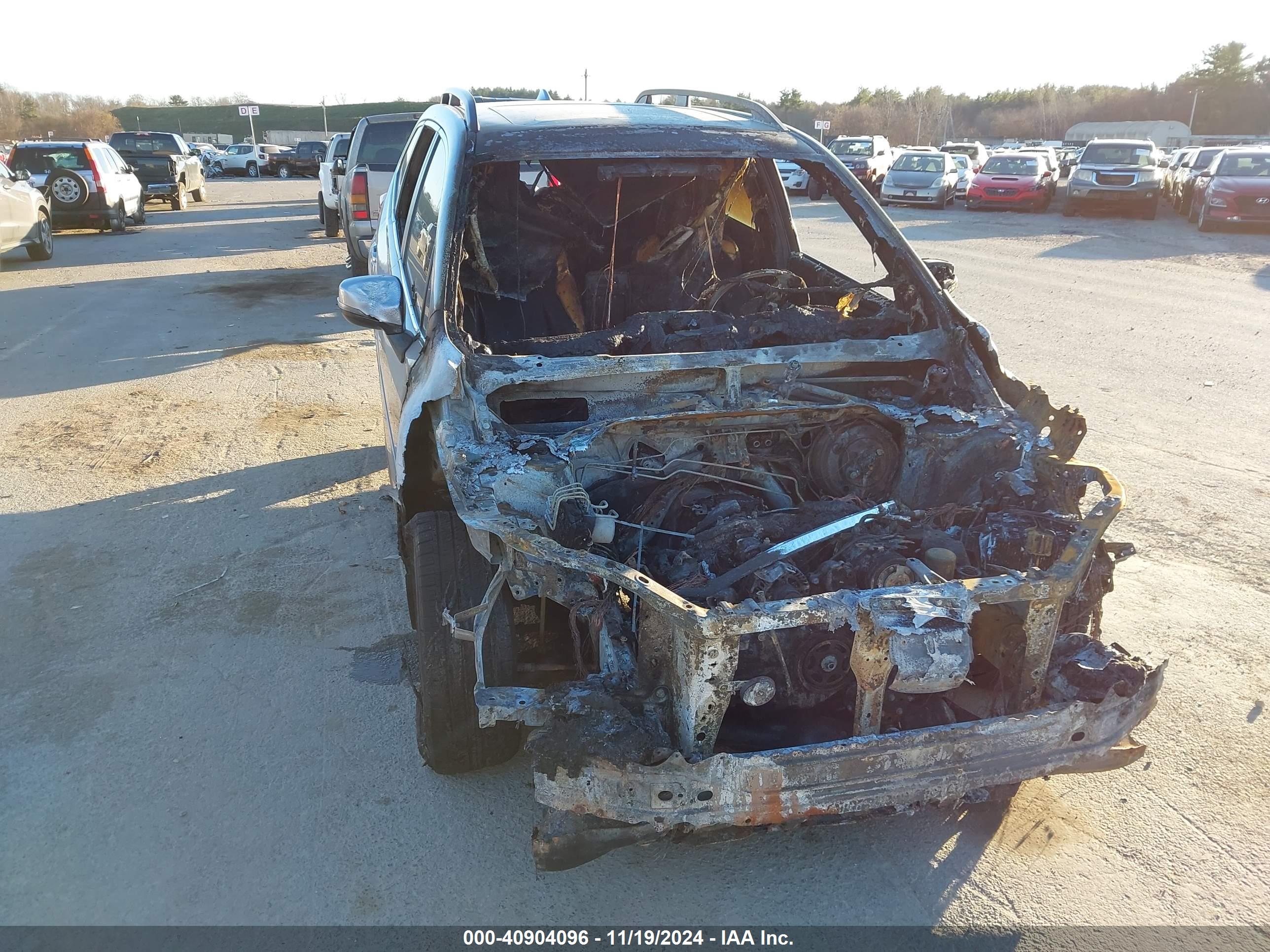 SUBARU FORESTER image 6