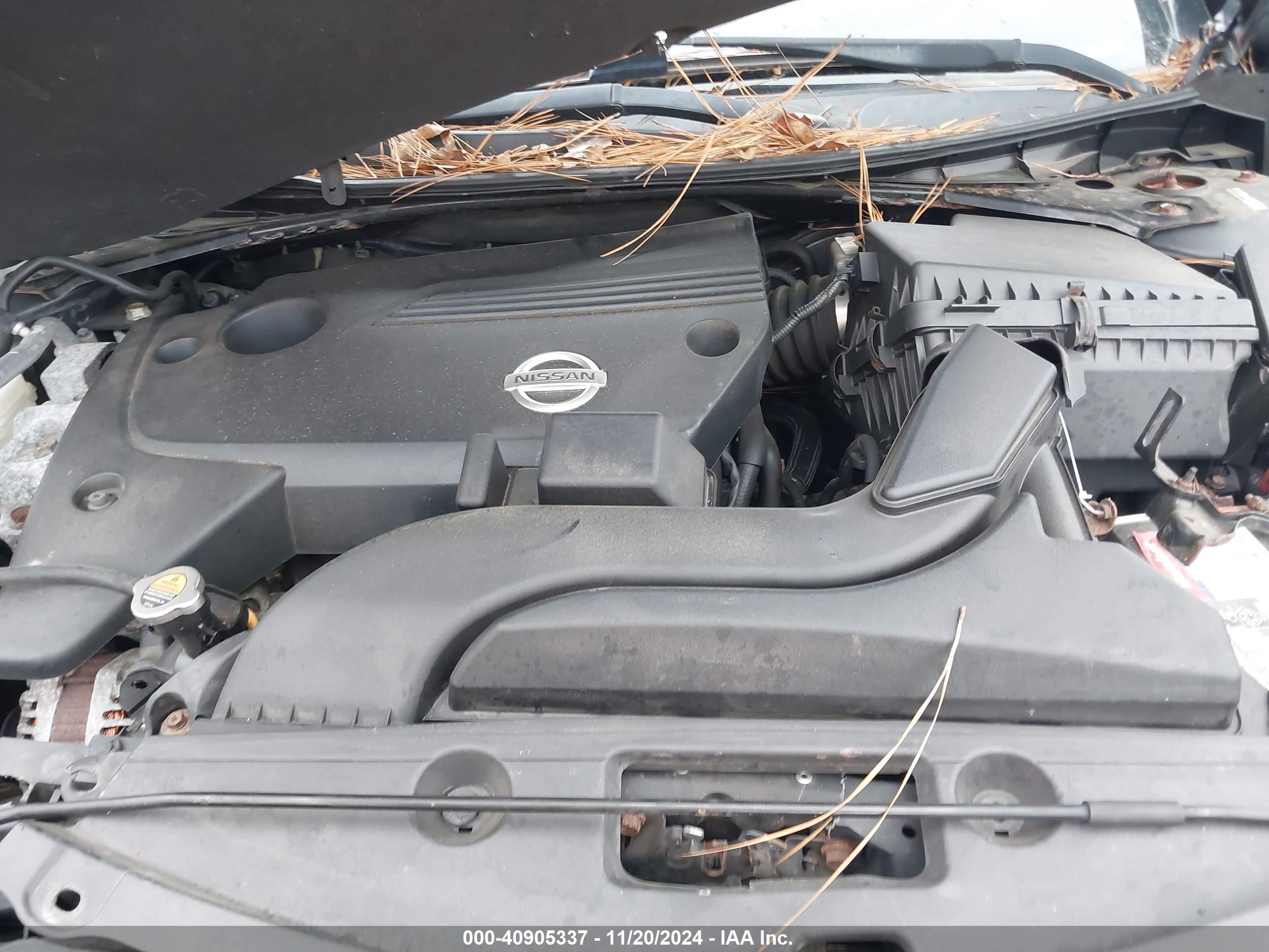 NISSAN ALTIMA image 10