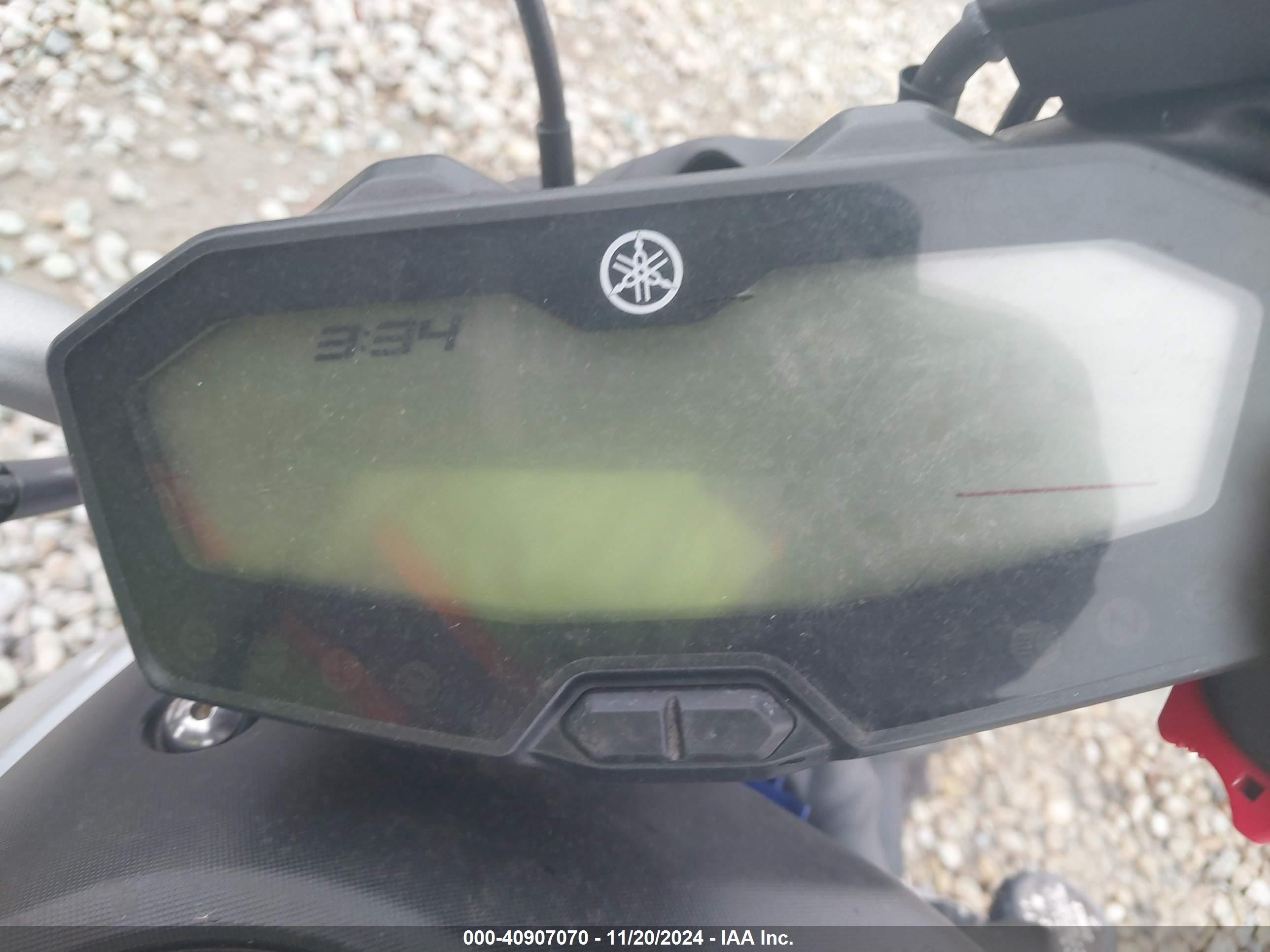 YAMAHA FZ07 image 7