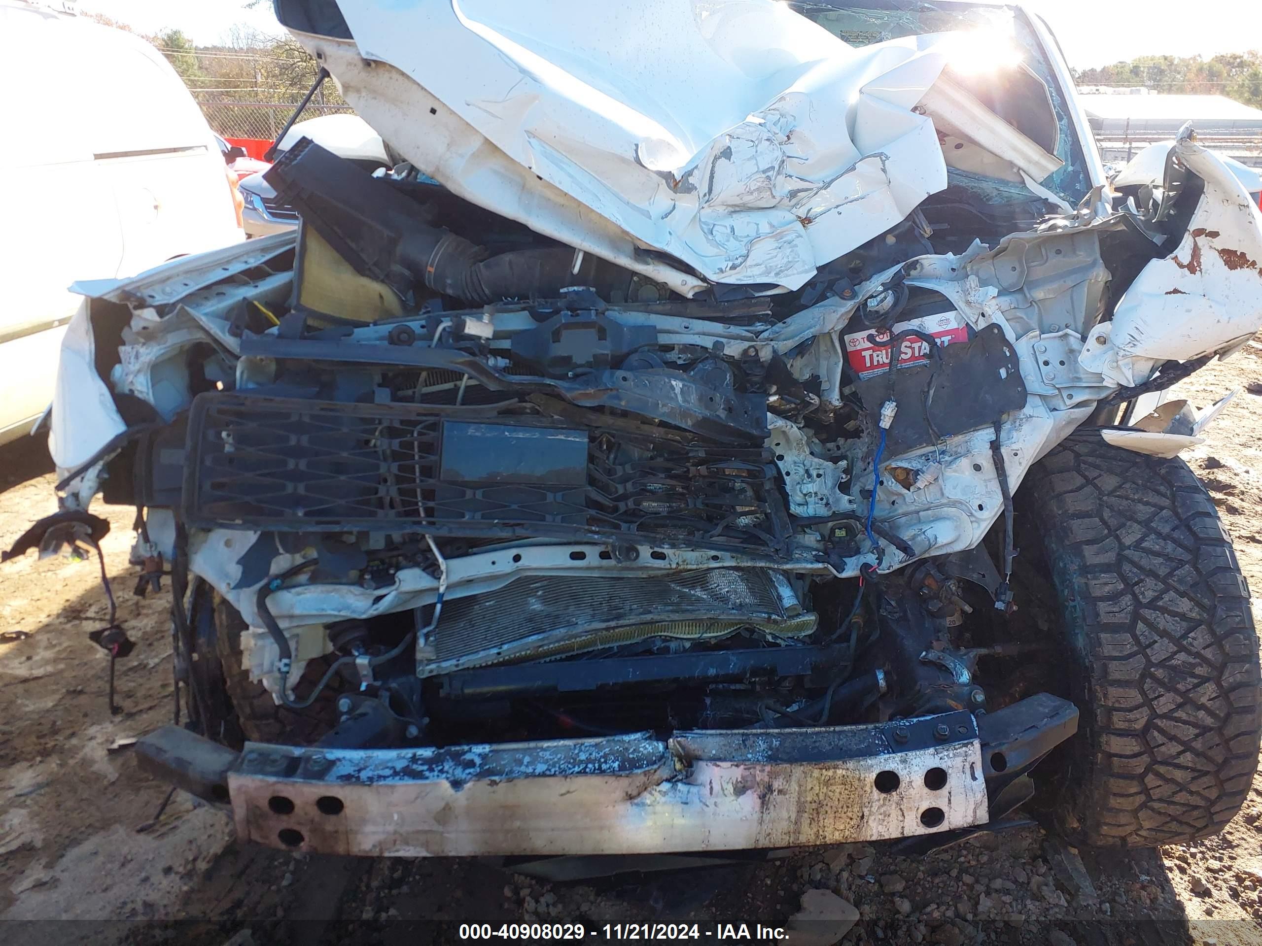 TOYOTA 4RUNNER image 6
