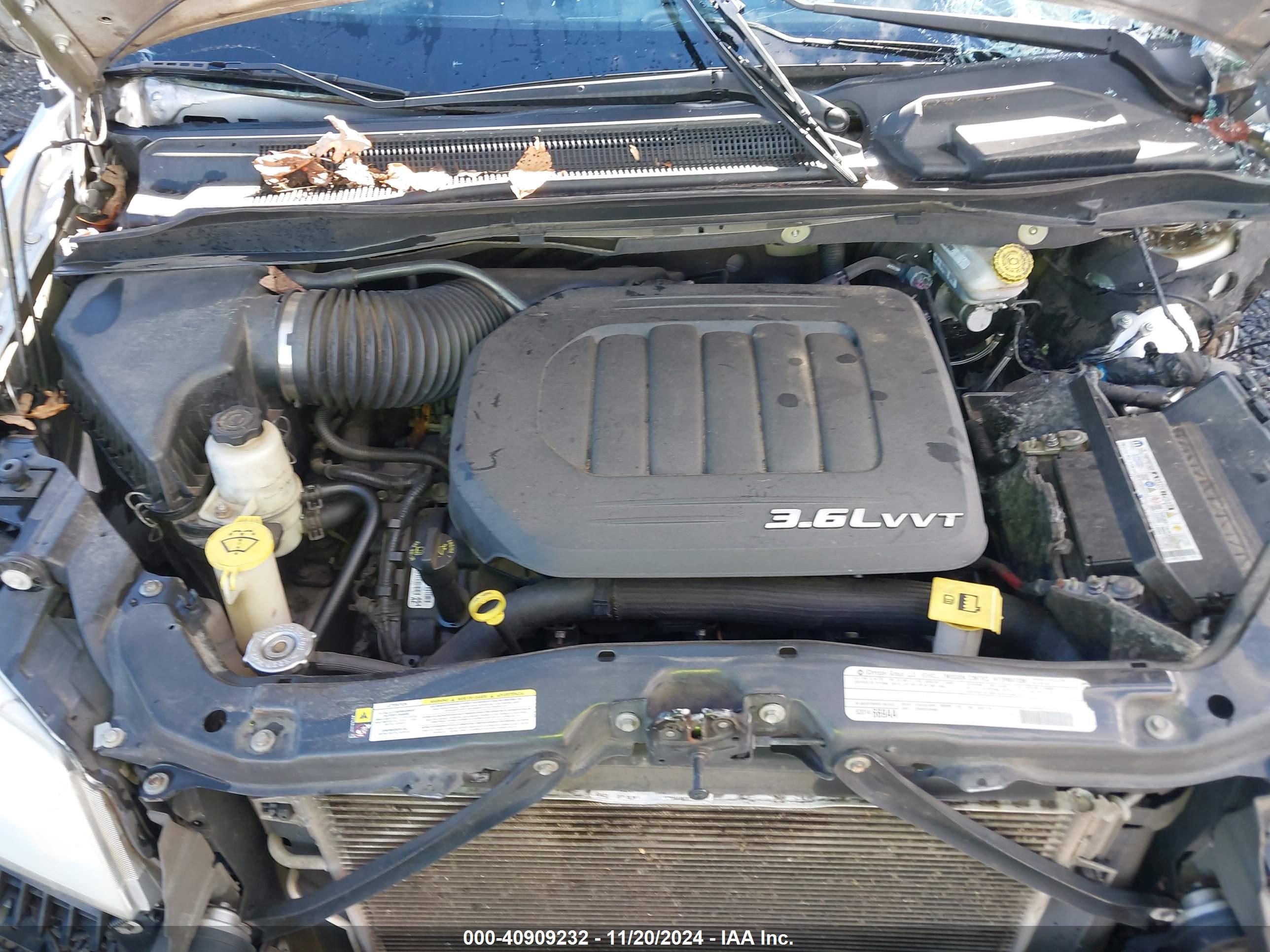 CHRYSLER TOWN image 10