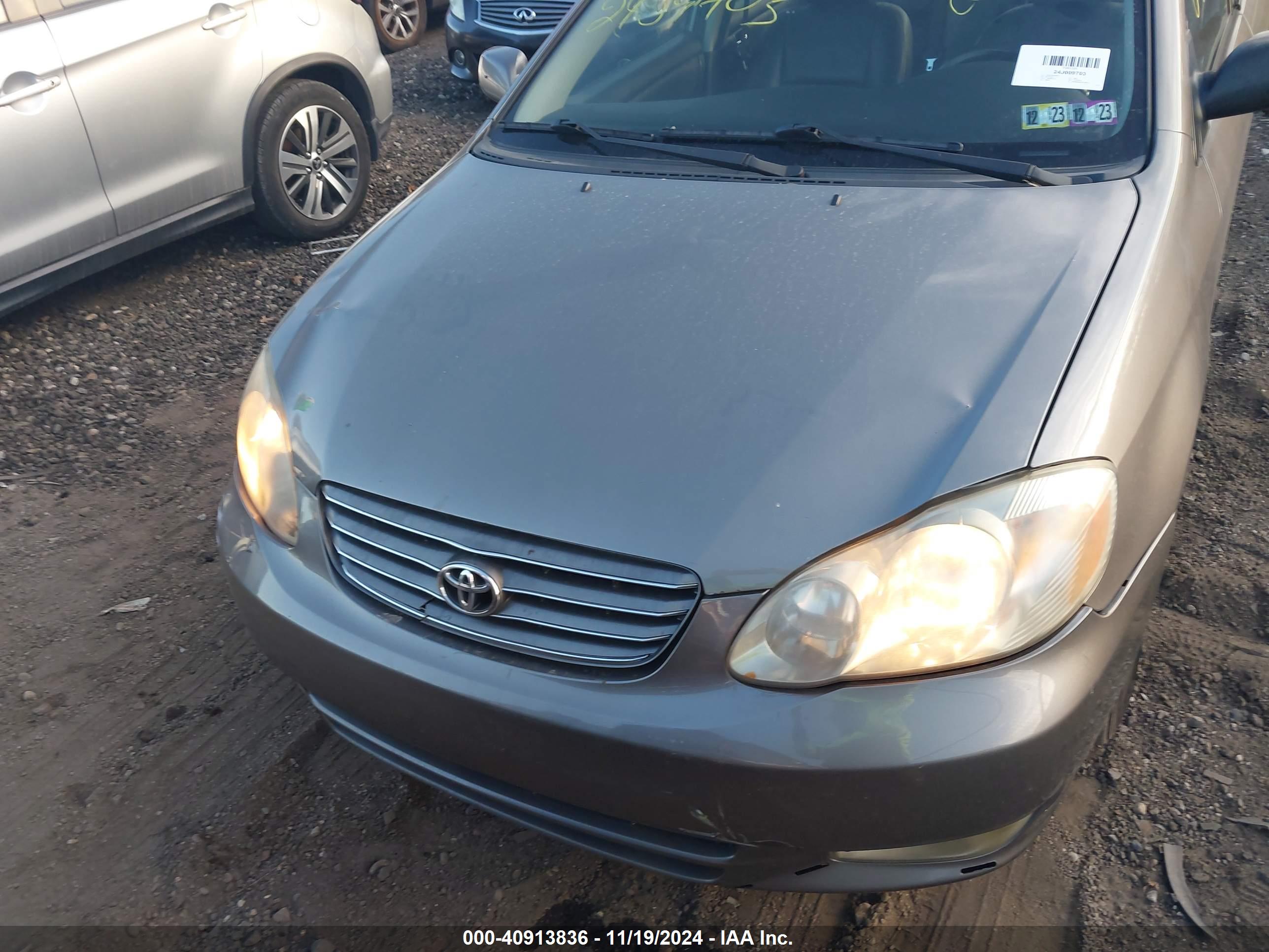 TOYOTA COROLLA image 6