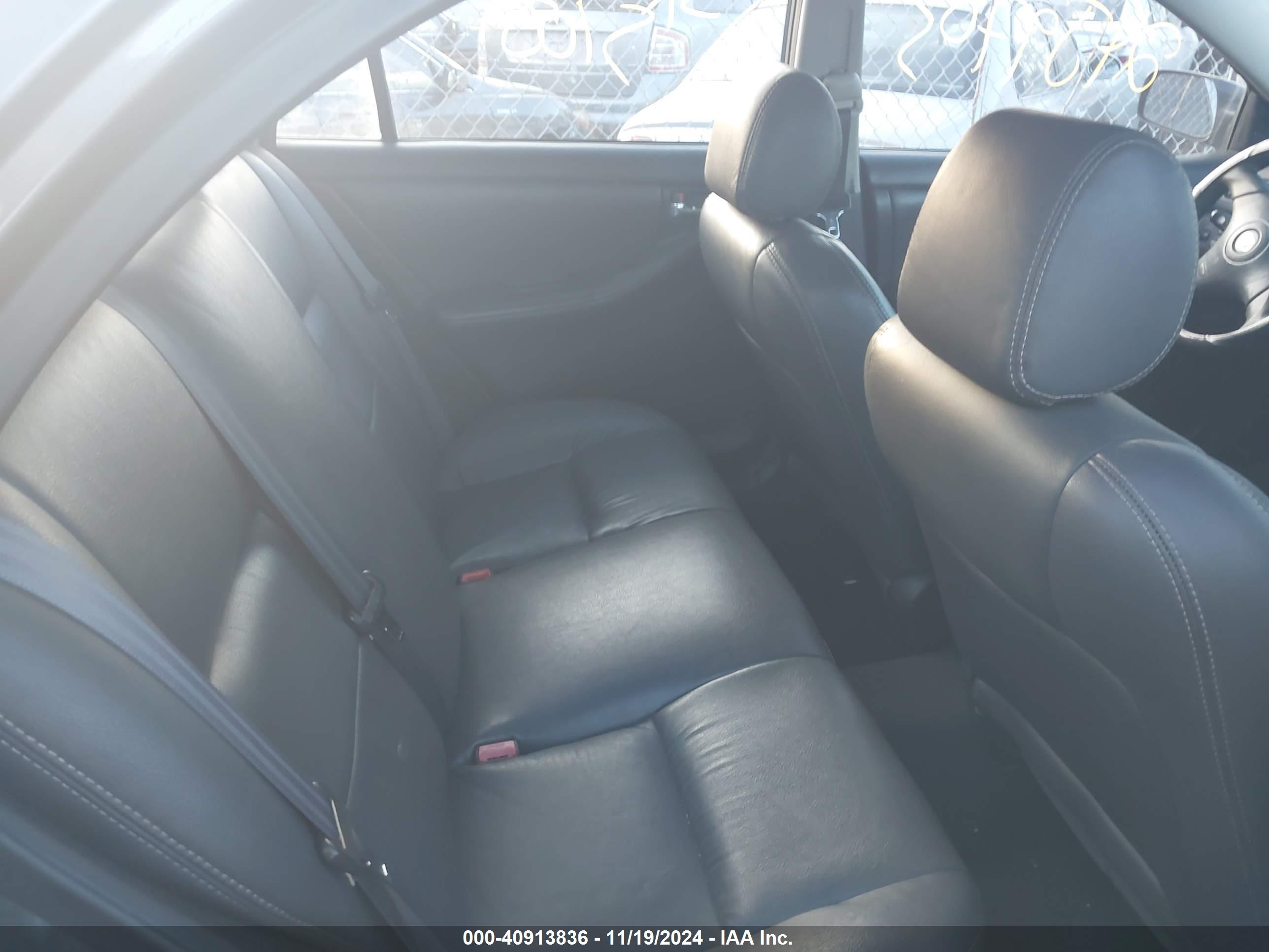 TOYOTA COROLLA image 8