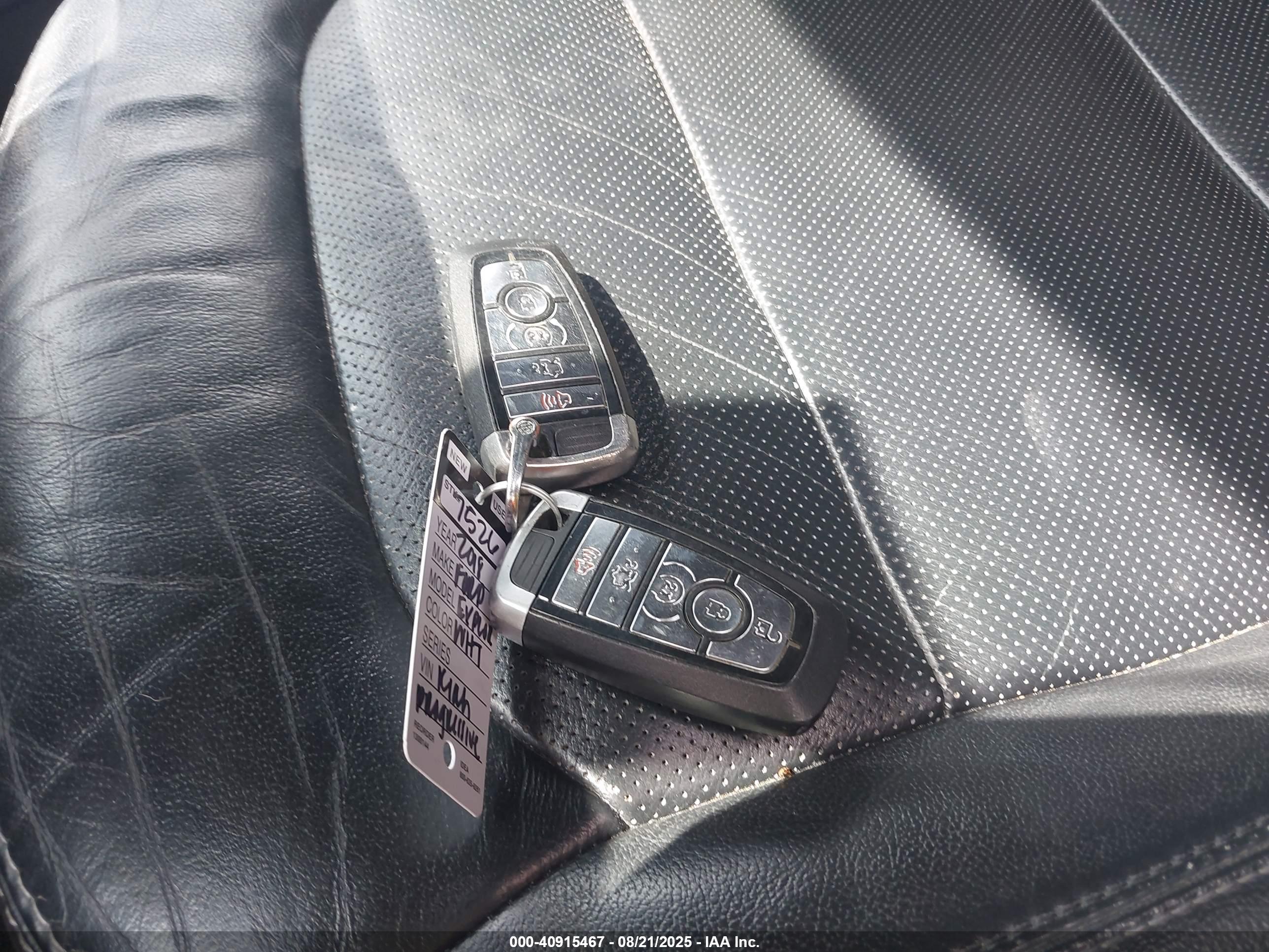 FORD EXPLORER image 11
