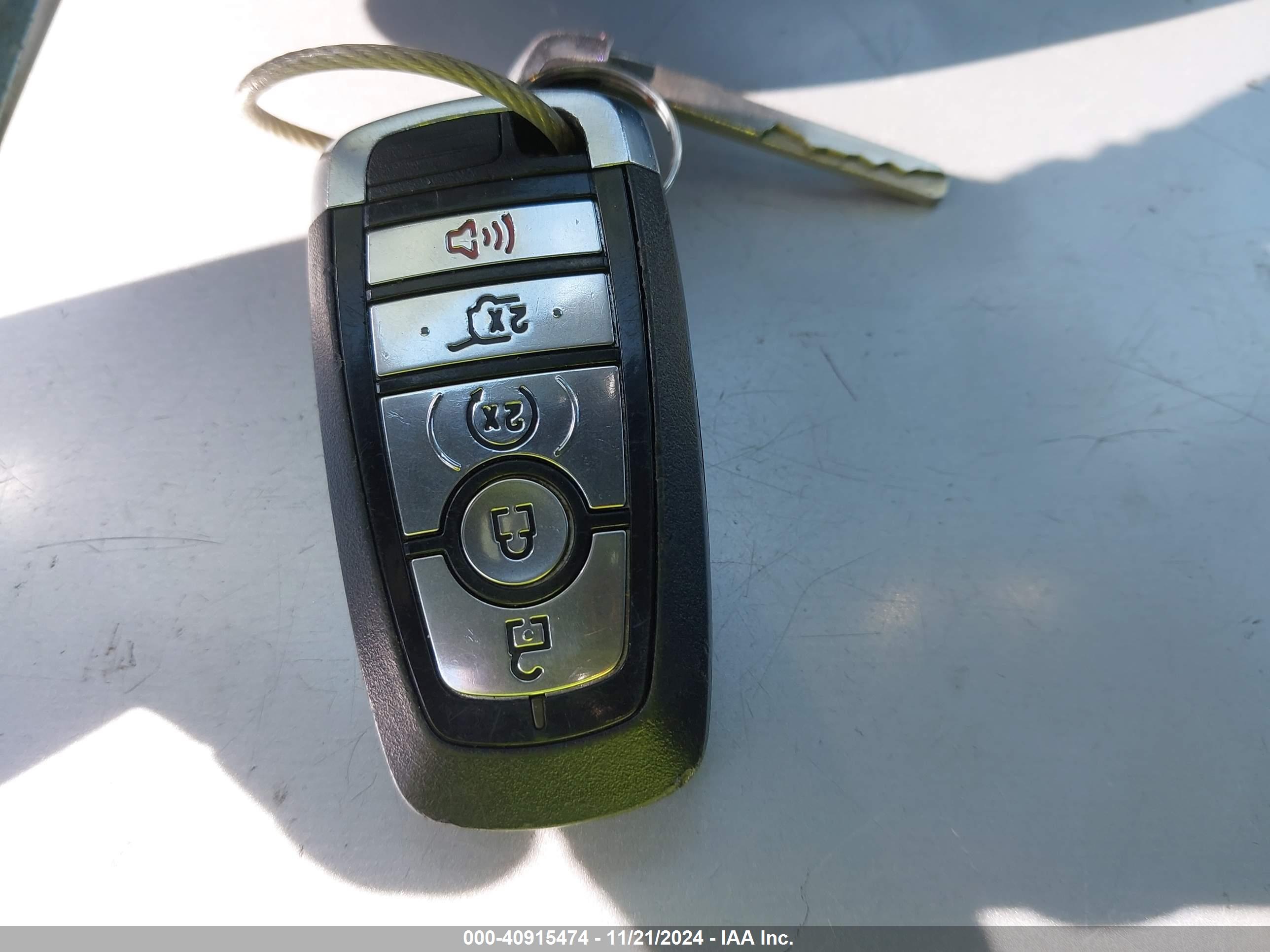 FORD EXPLORER image 11