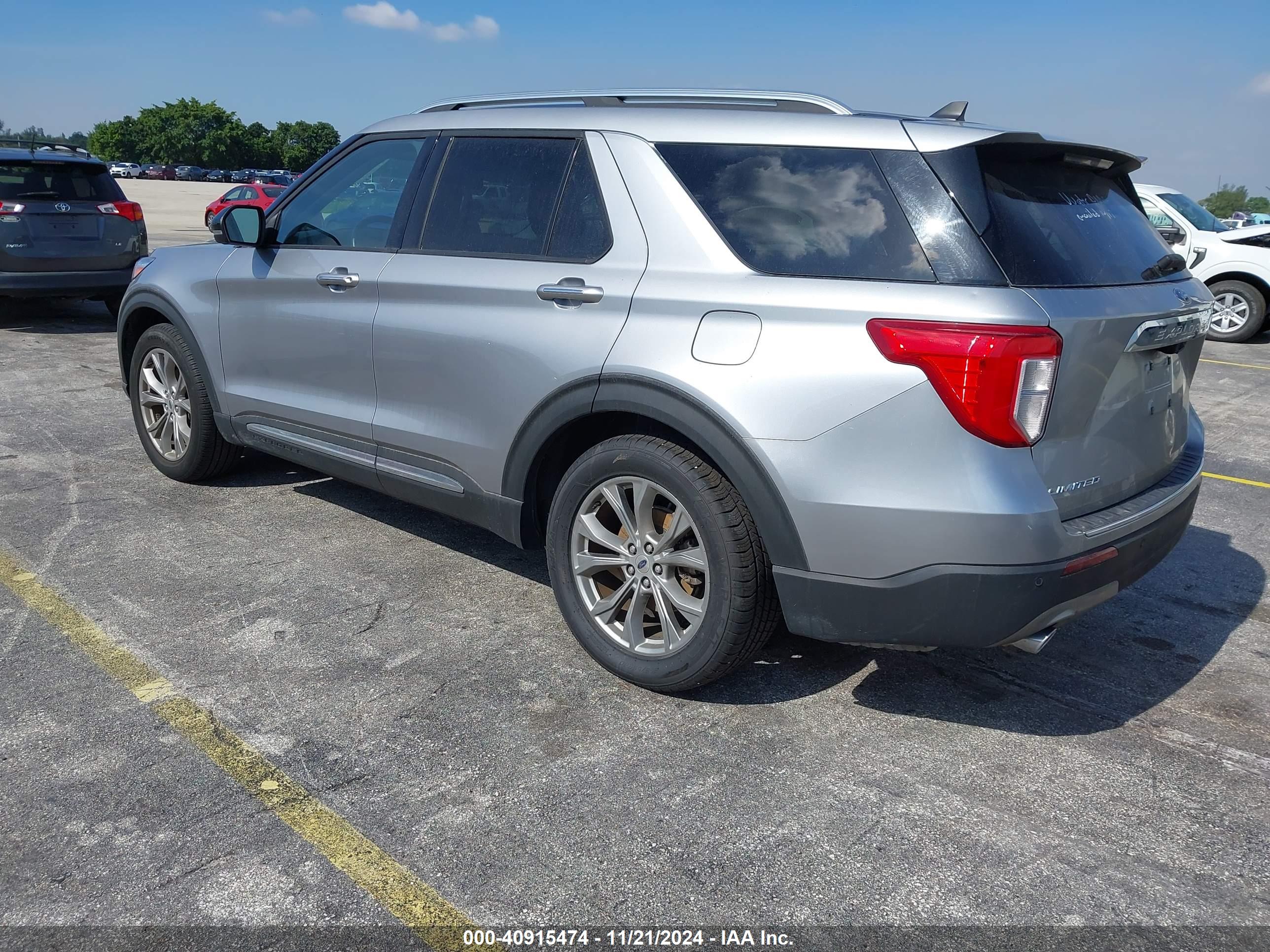 FORD EXPLORER image 3
