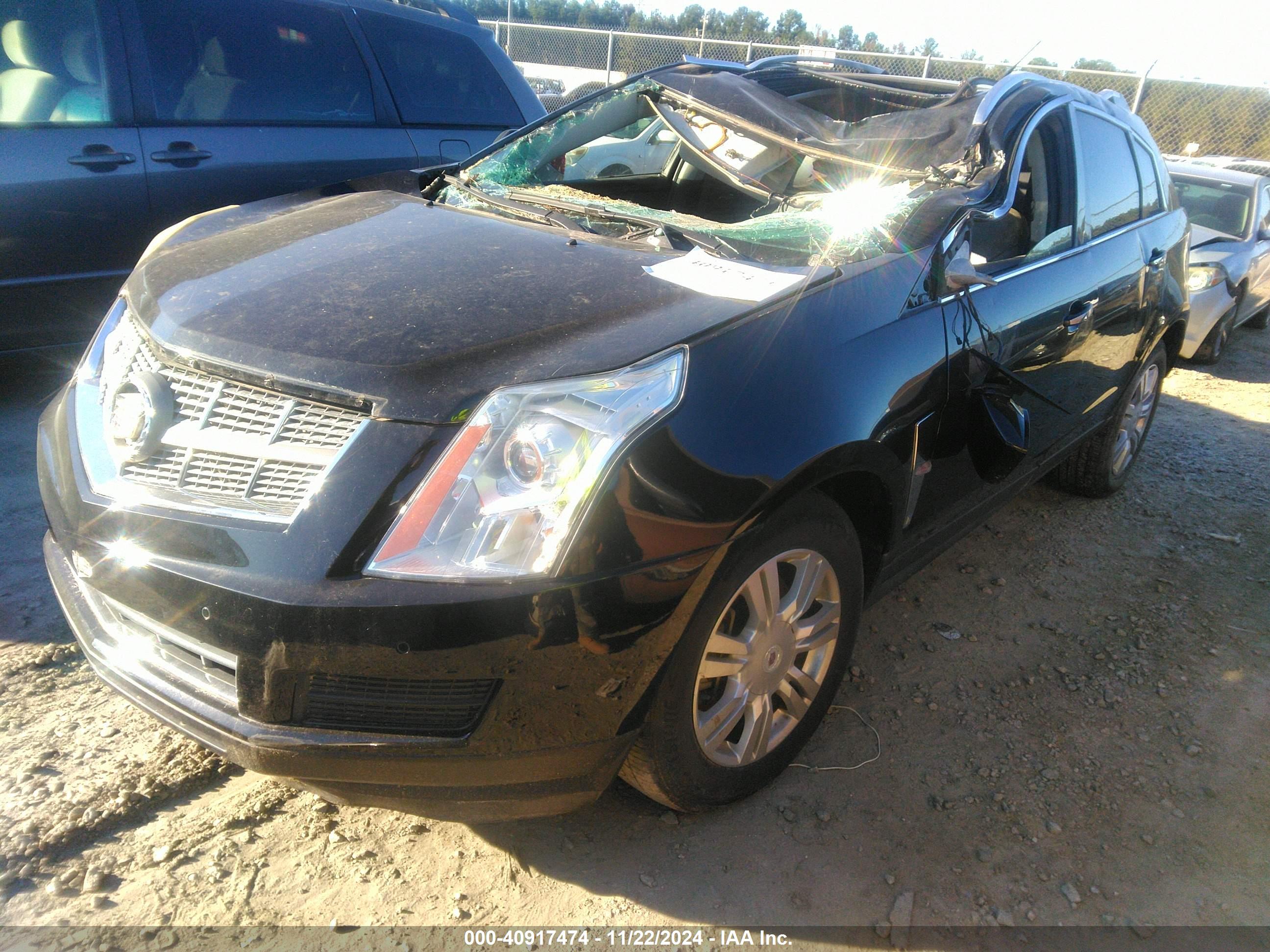 CADILLAC SRX image 2