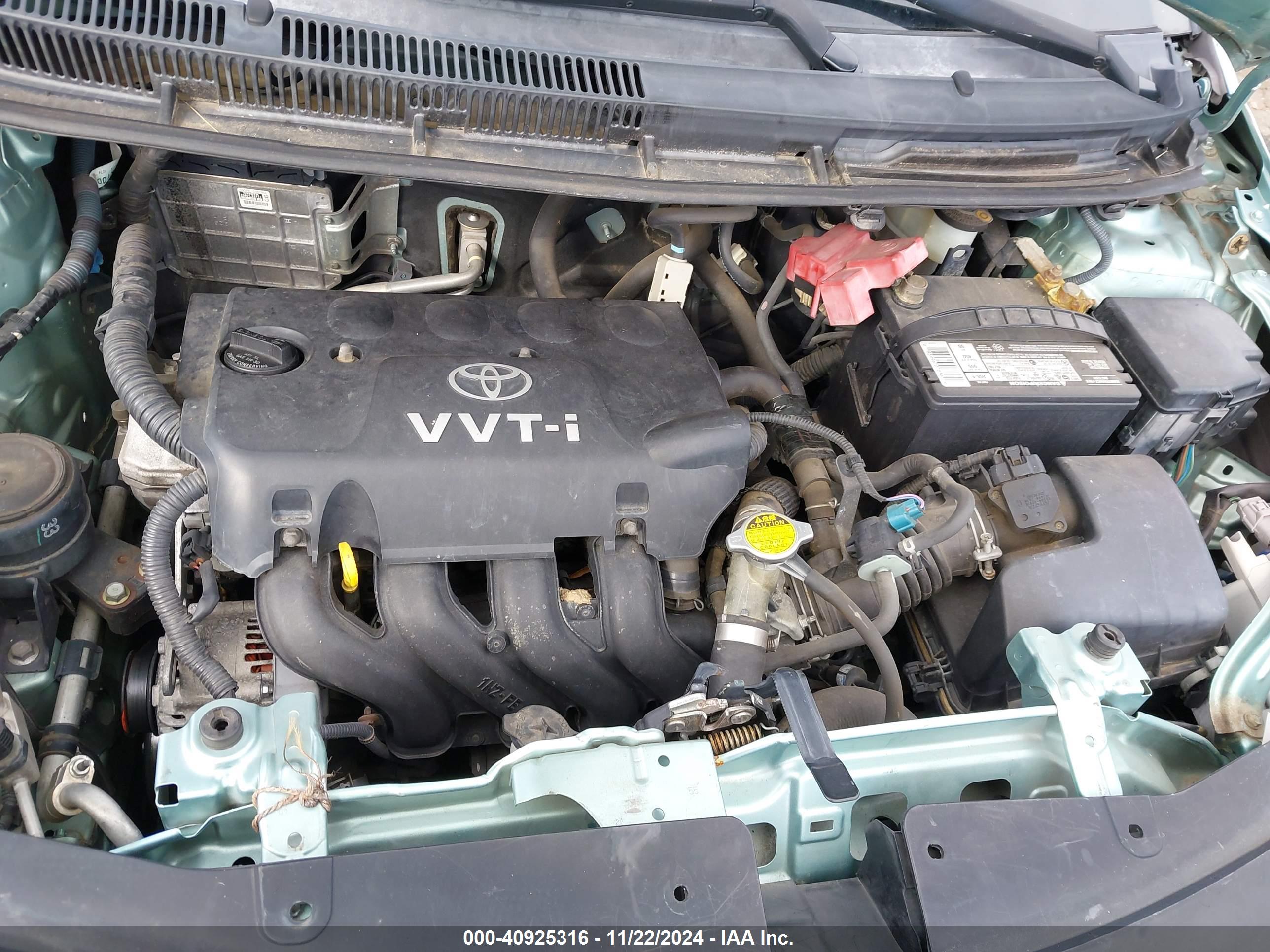 TOYOTA YARIS image 10