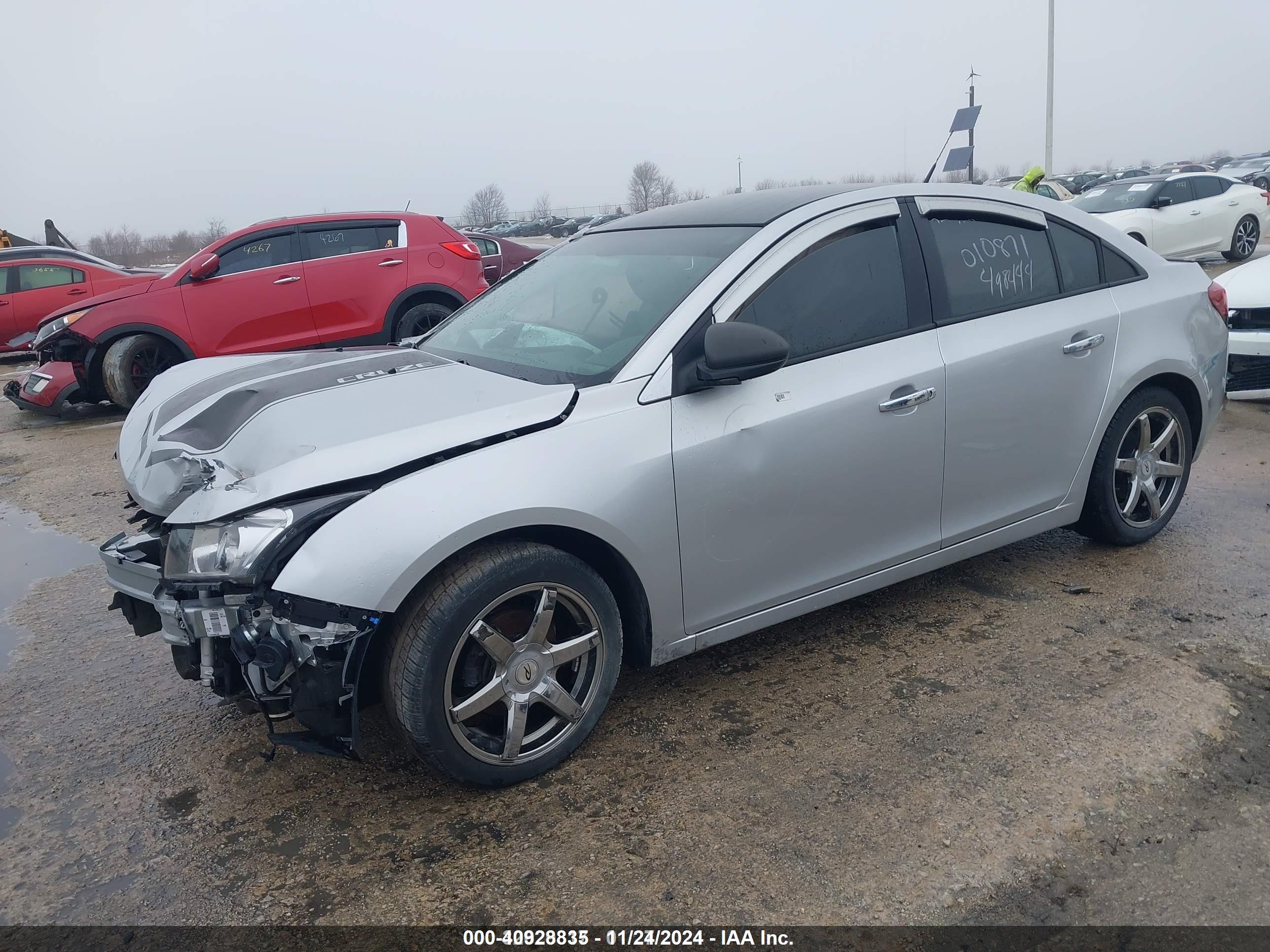 CHEVROLET CRUZE image 2