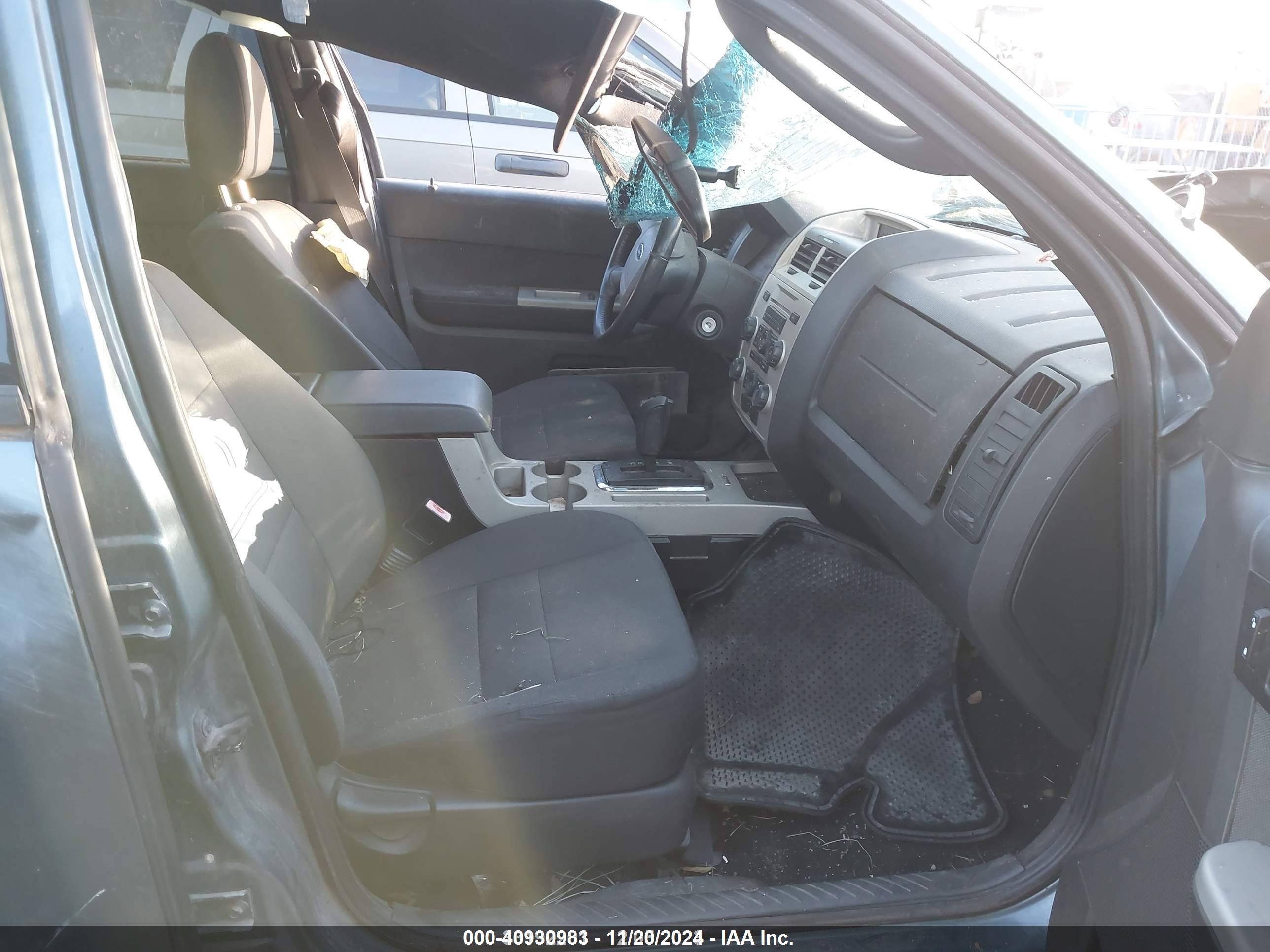 FORD ESCAPE image 5