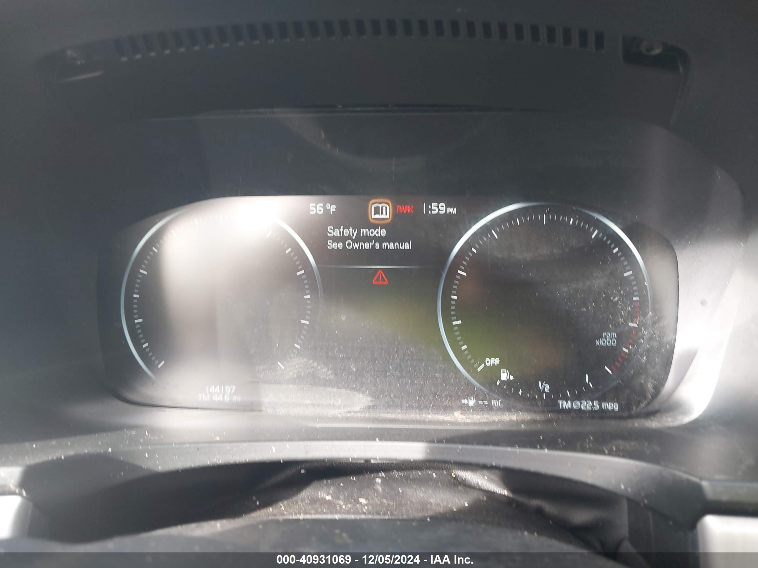 VOLVO S90 image 7