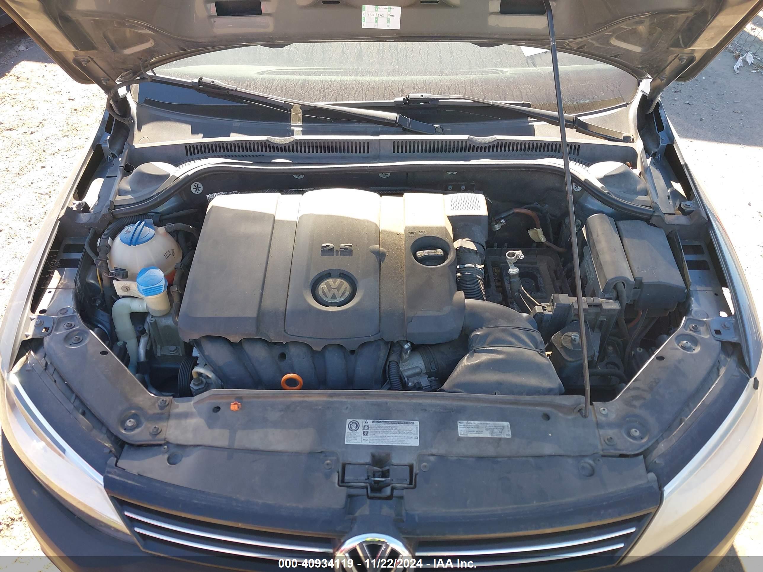 VOLKSWAGEN JETTA image 10