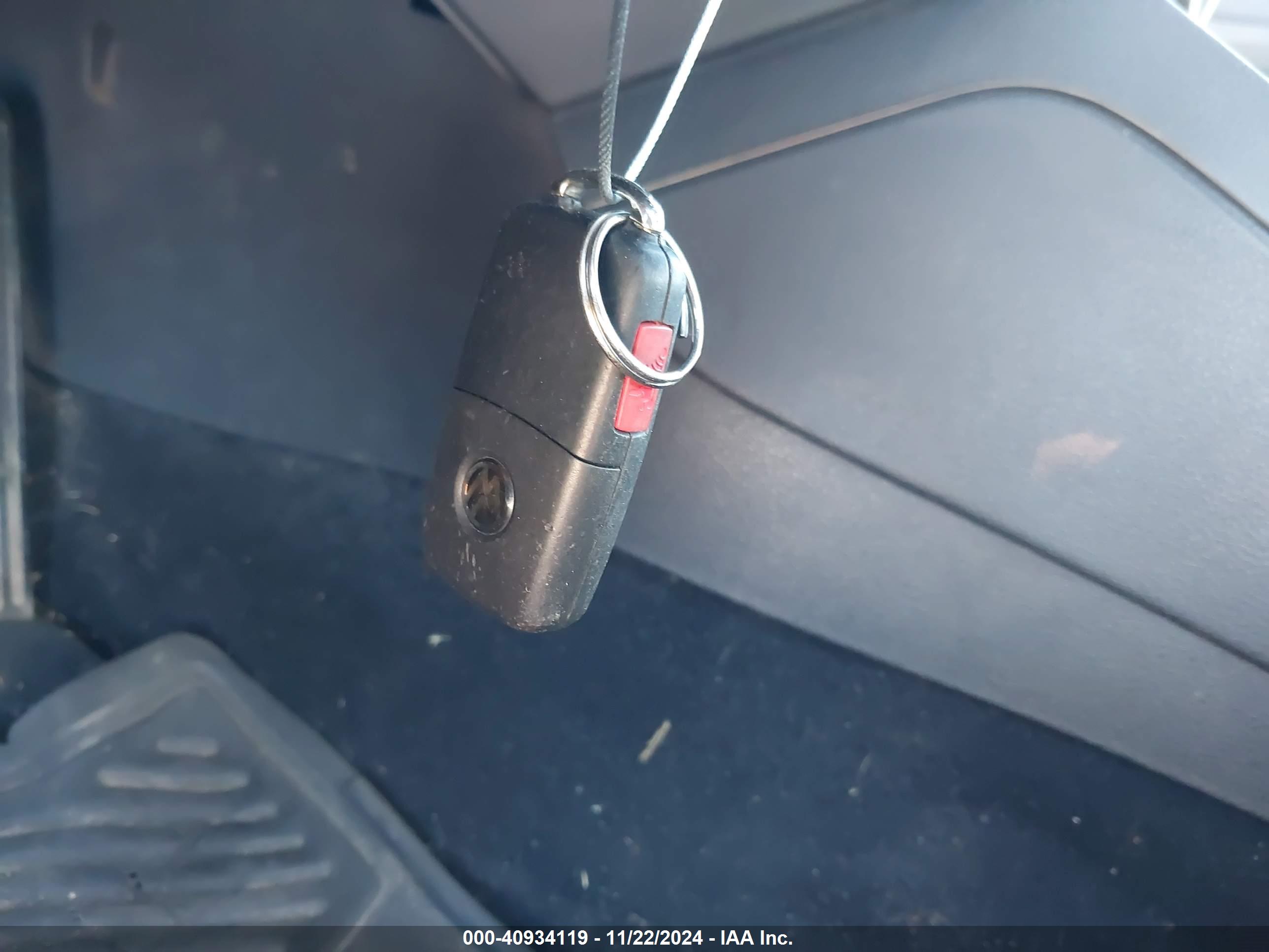VOLKSWAGEN JETTA image 11