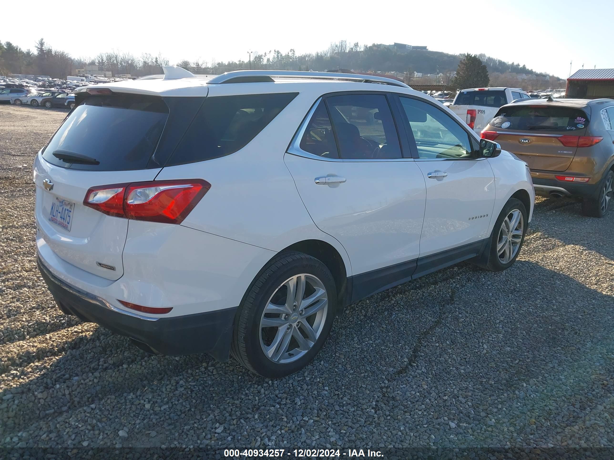CHEVROLET EQUINOX image 4