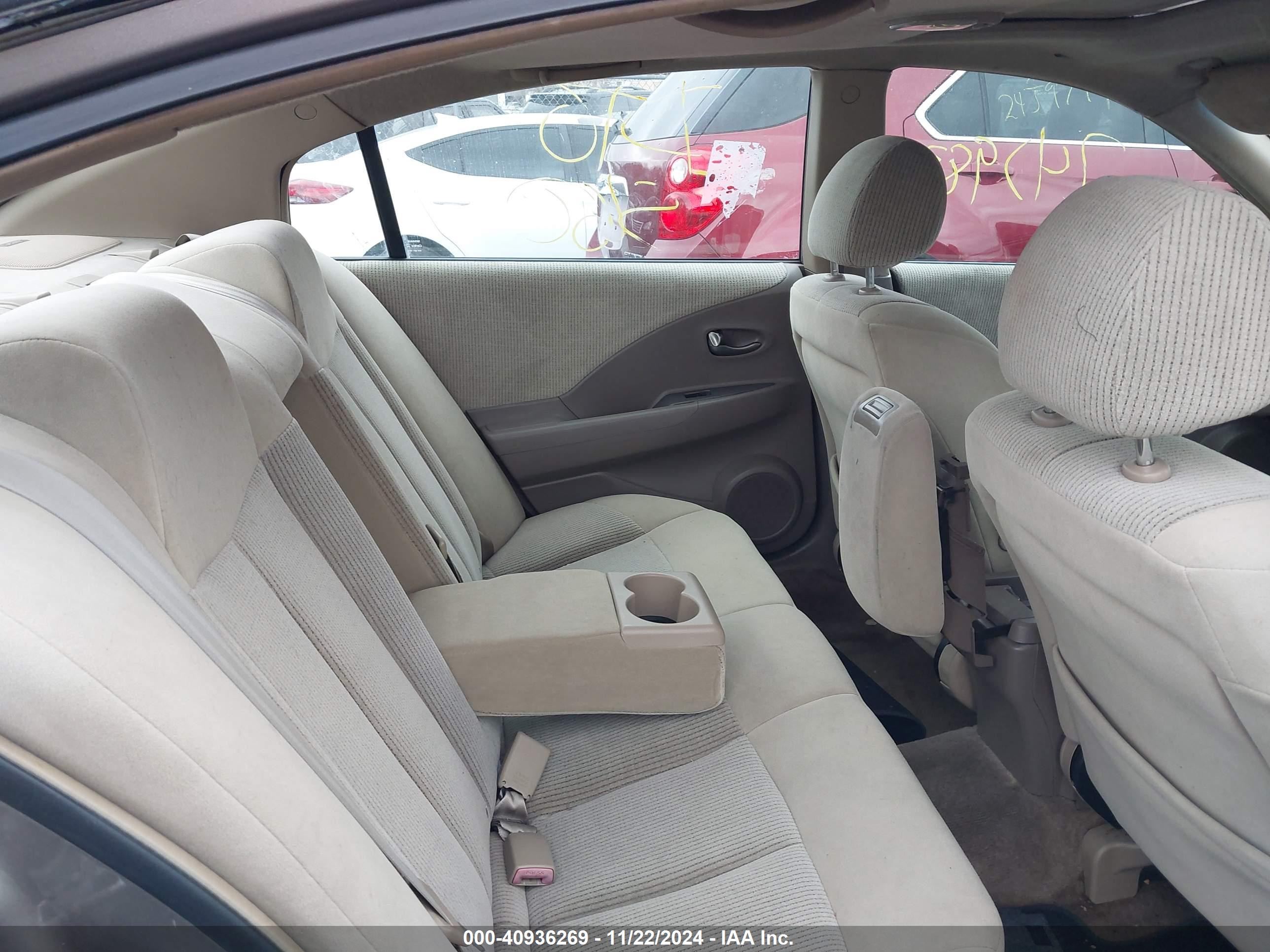 NISSAN ALTIMA image 8