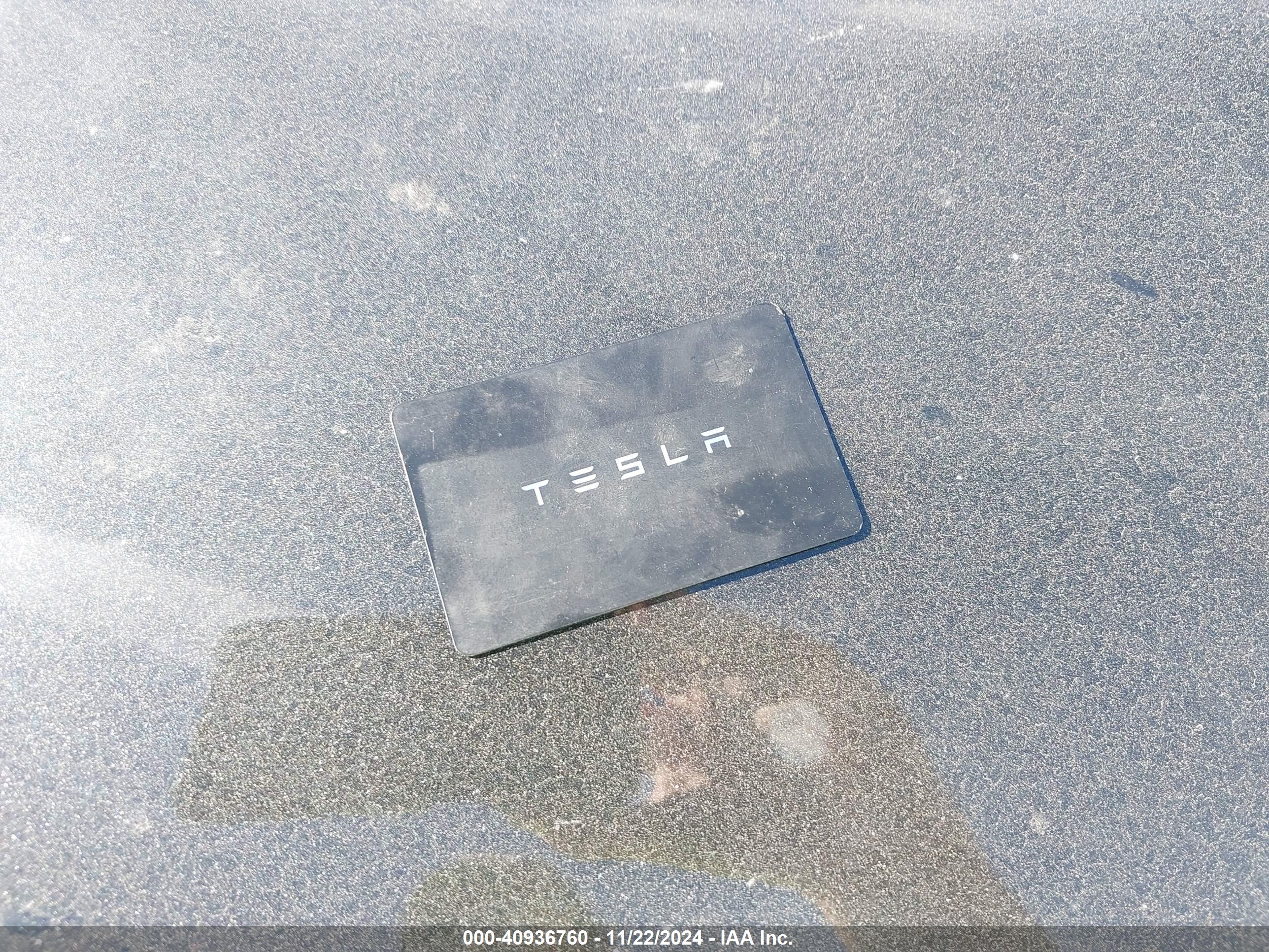 TESLA MODEL image 11