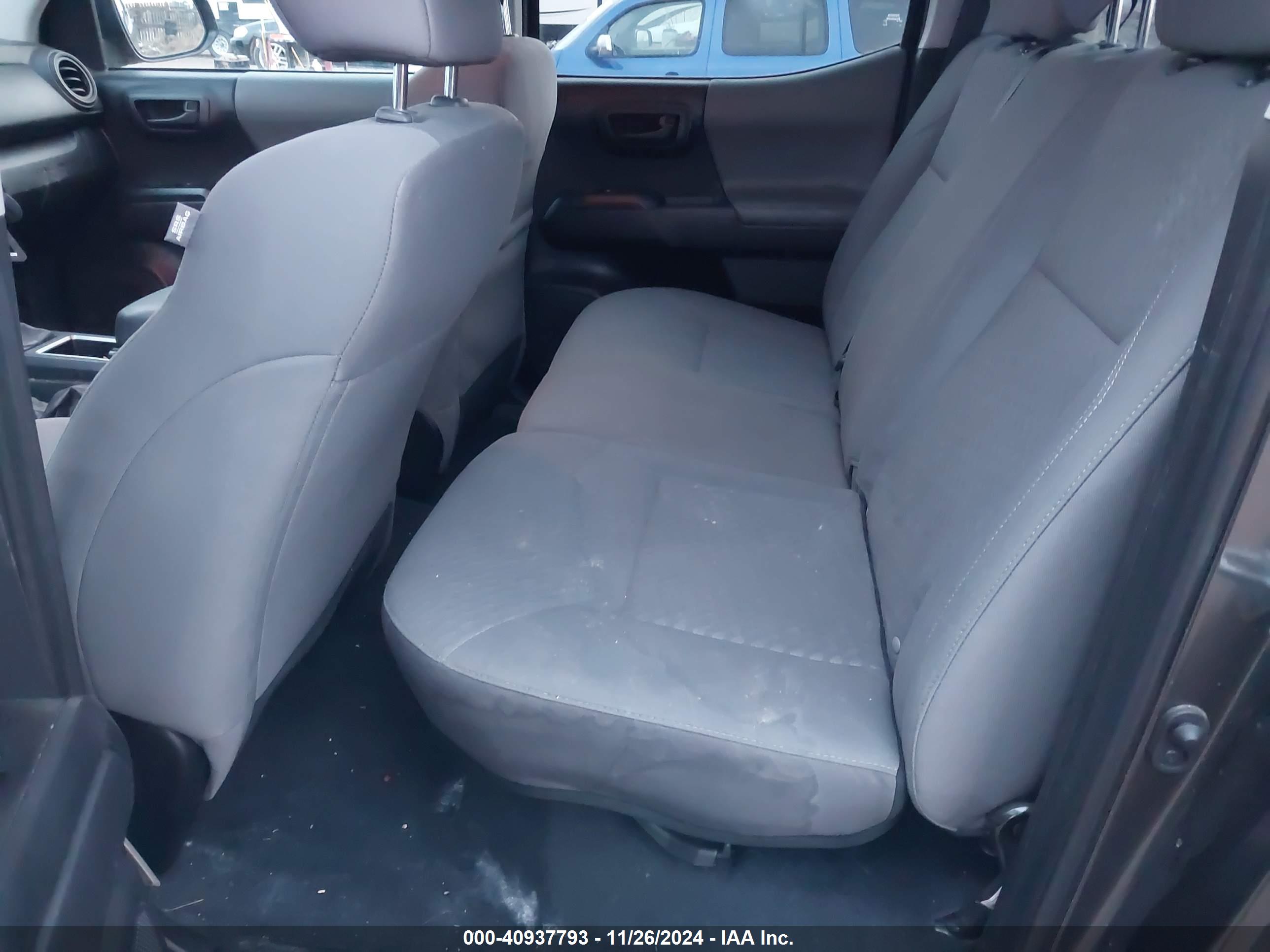 TOYOTA TACOMA image 8