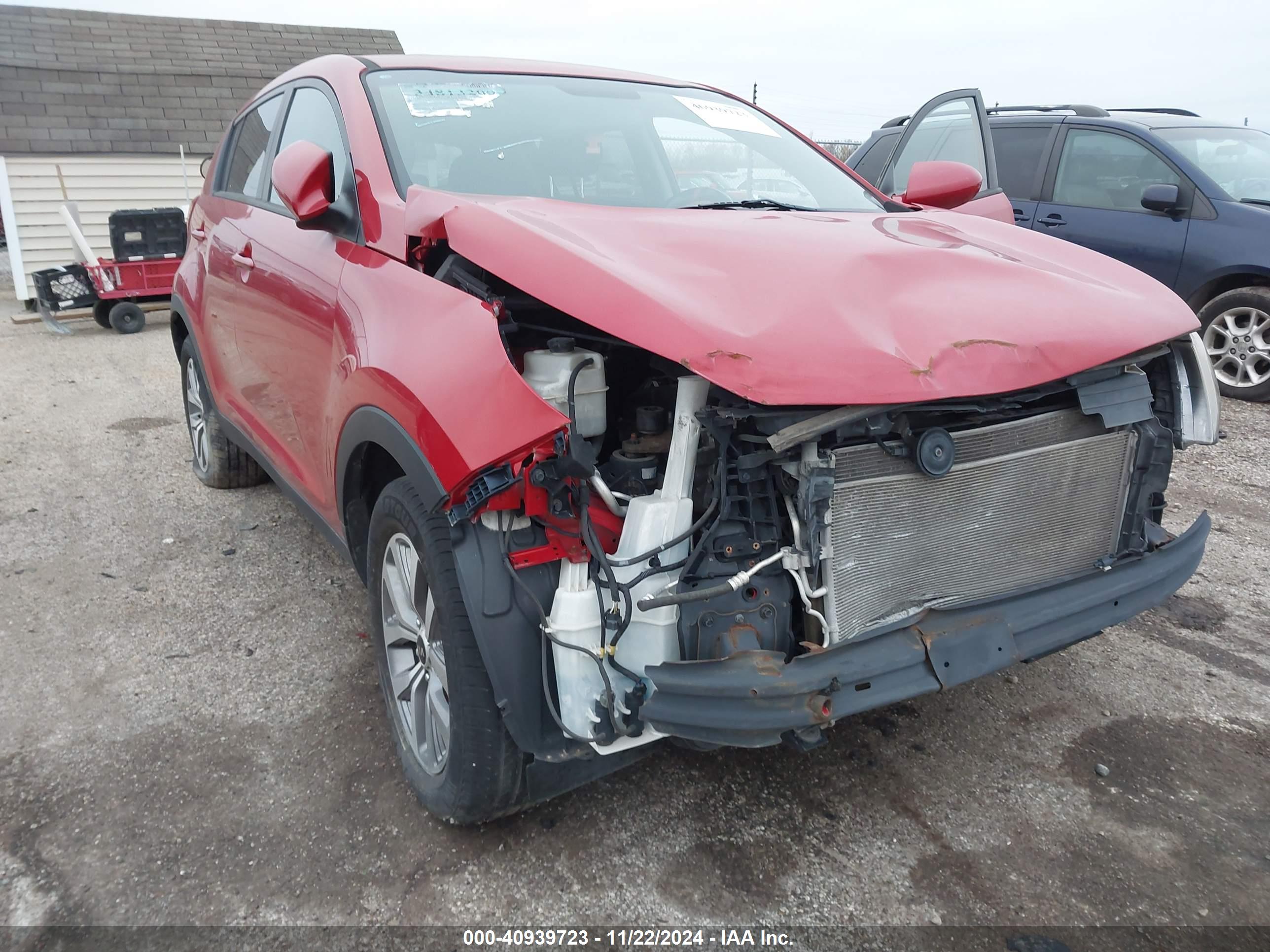 KIA SPORTAGE image 6