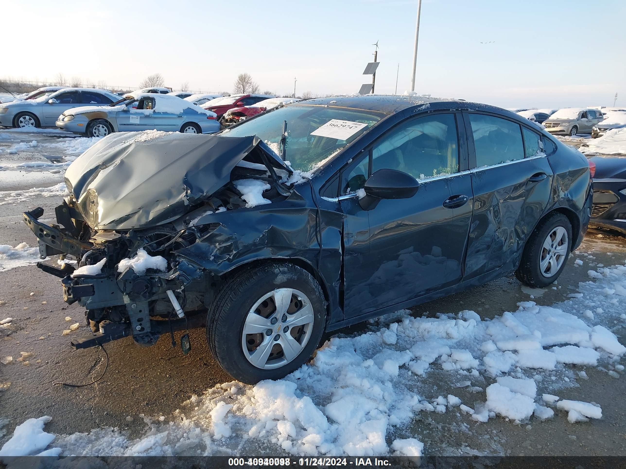CHEVROLET CRUZE image 2