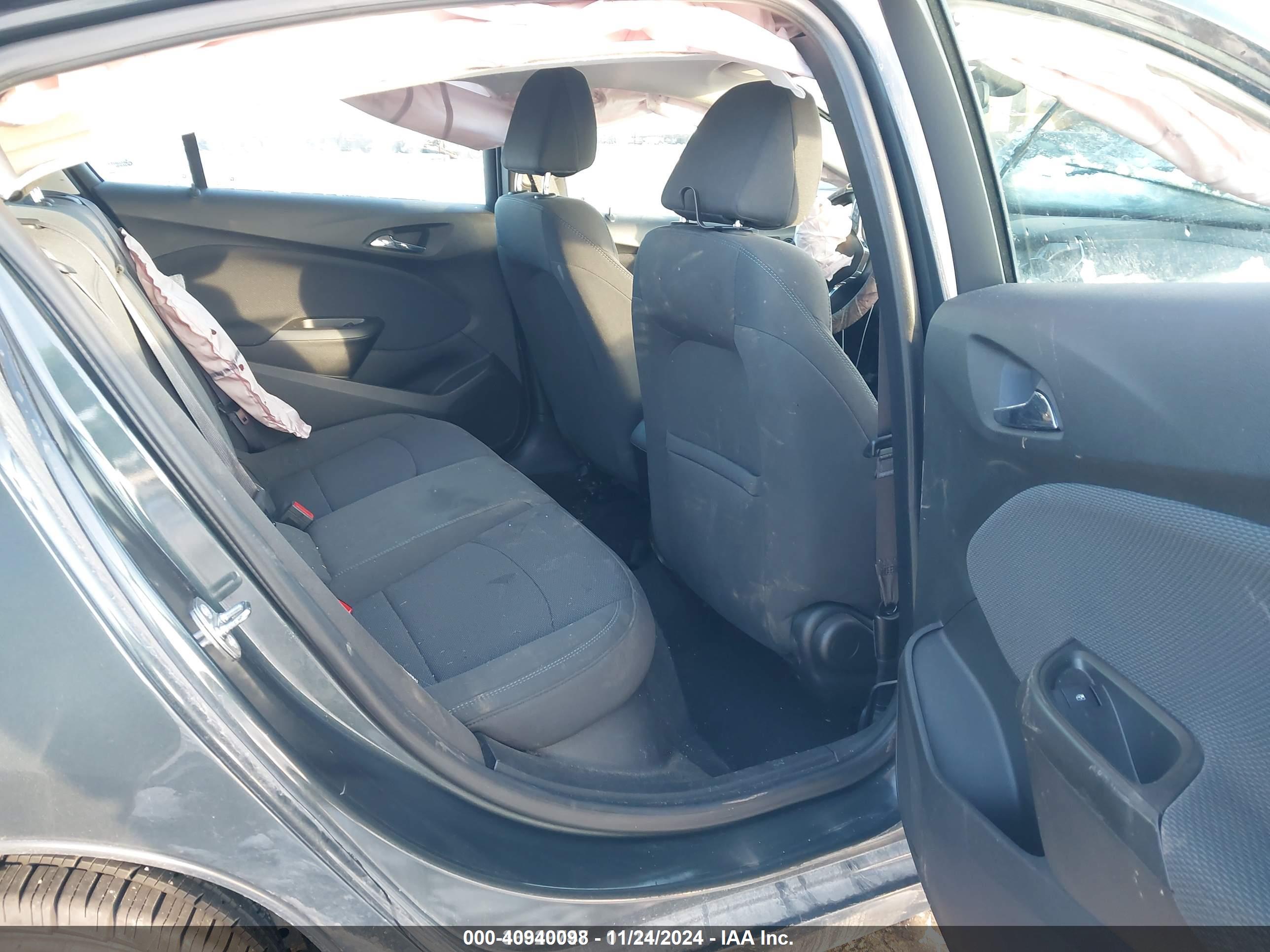 CHEVROLET CRUZE image 8