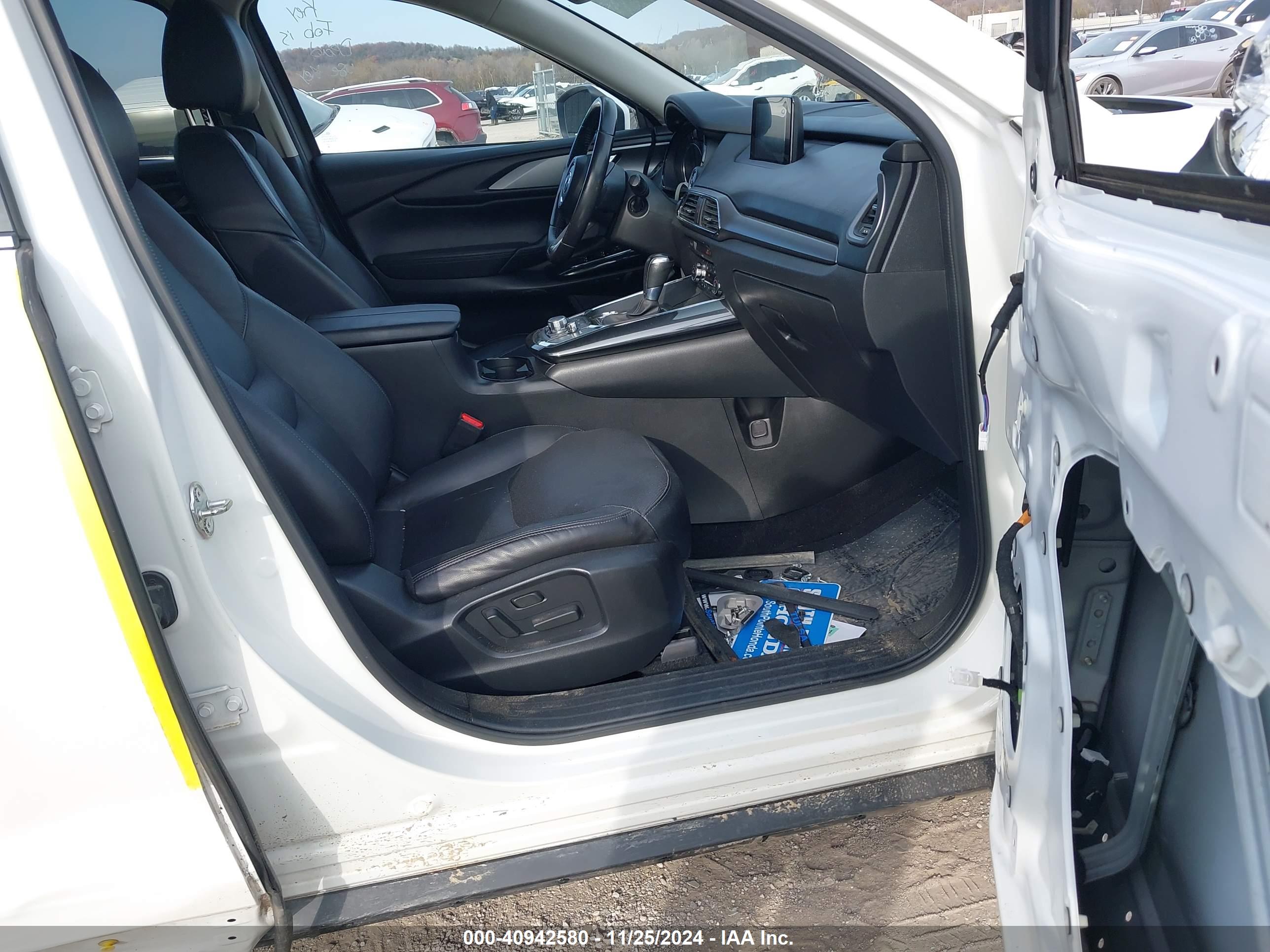 MAZDA CX-9 image 5