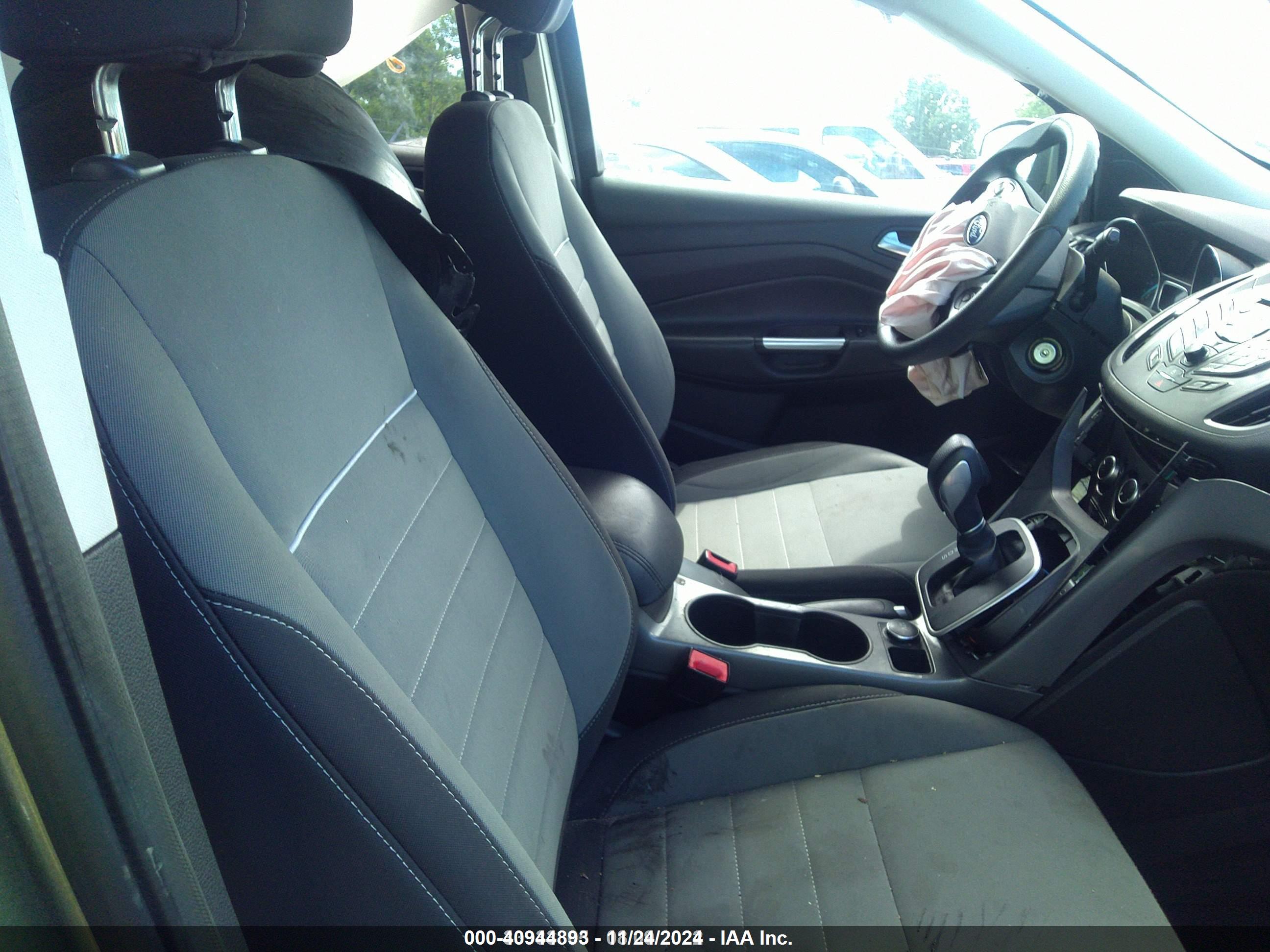 FORD ESCAPE image 8