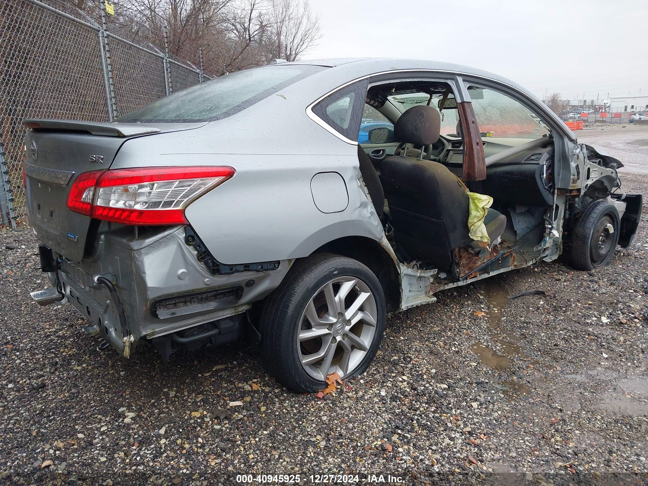 NISSAN SENTRA image 4