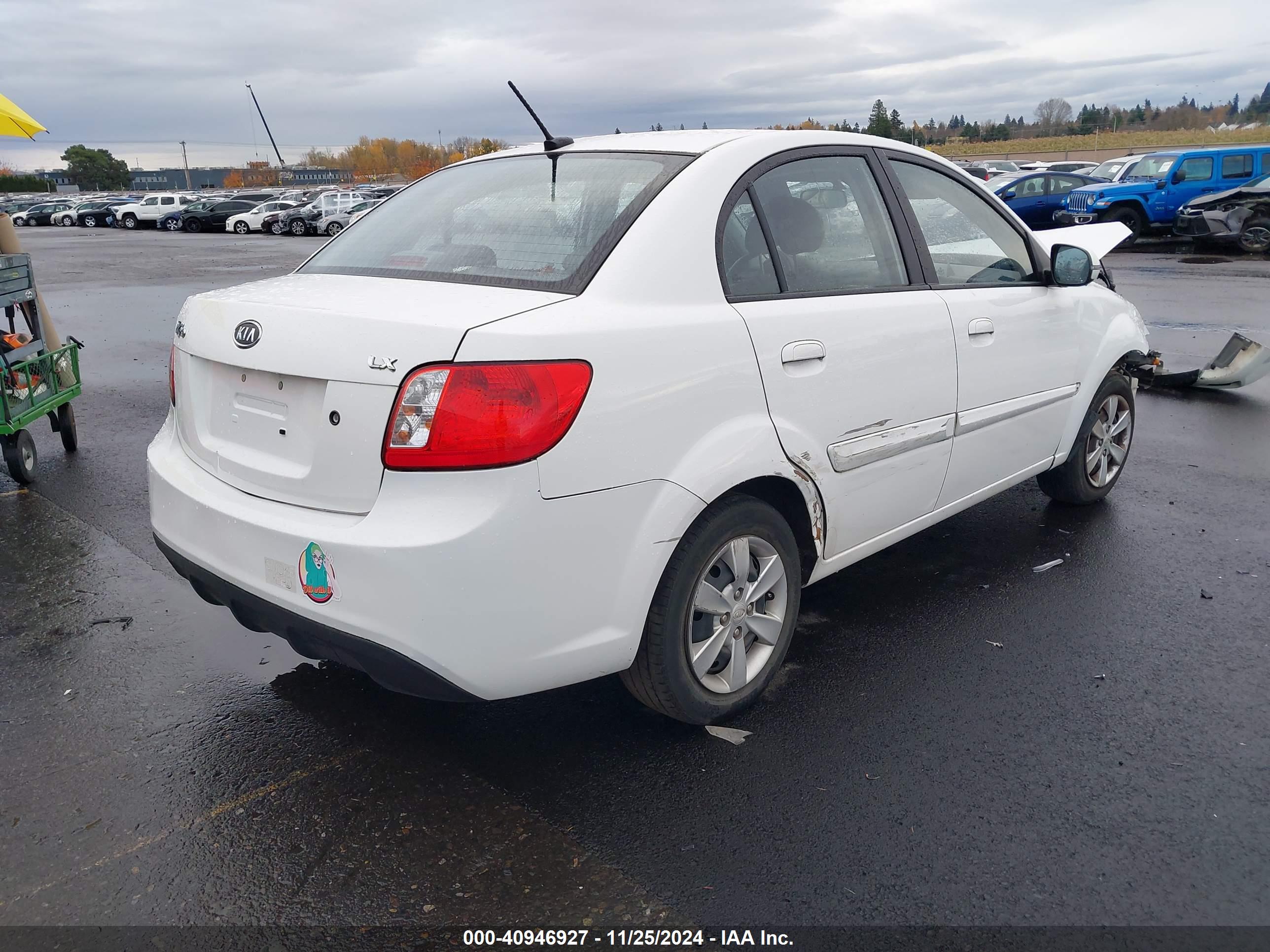 KIA RIO image 4