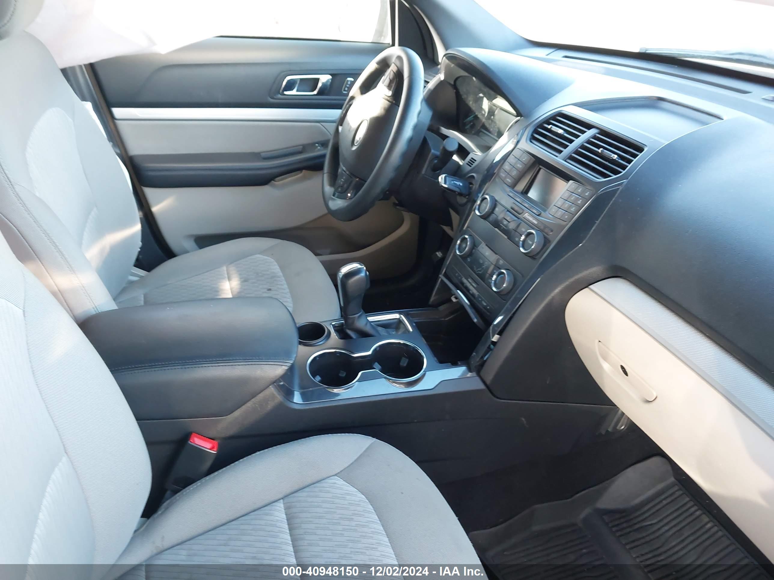 FORD EXPLORER image 5