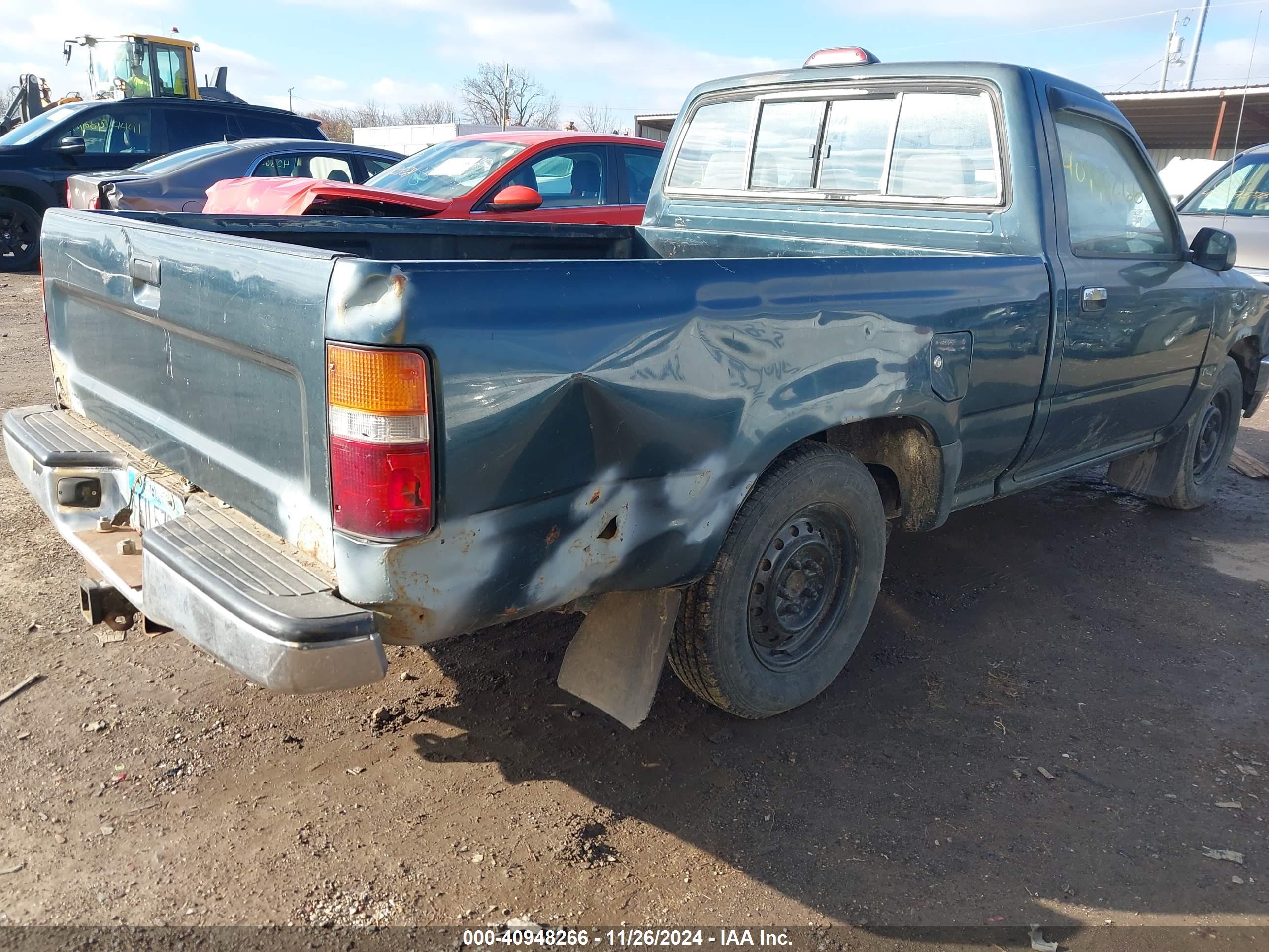TOYOTA PICKUP image 4