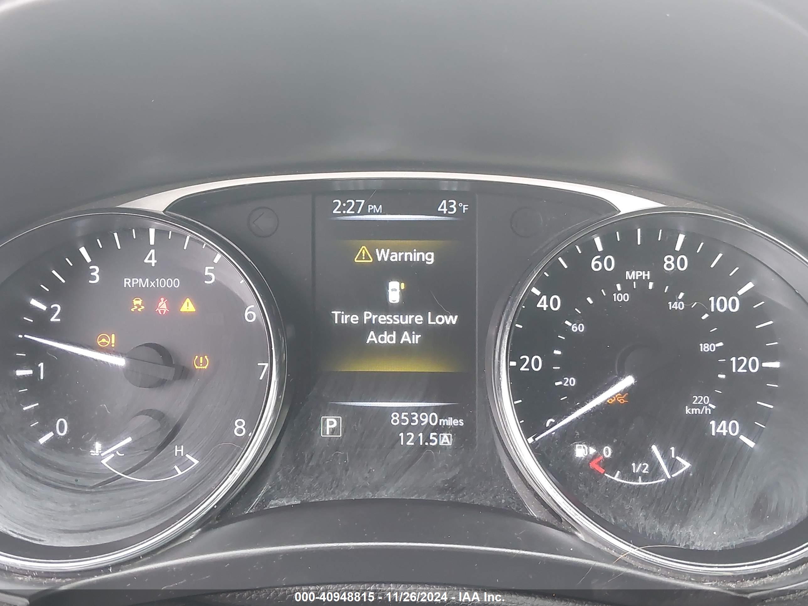 NISSAN ROGUE image 7