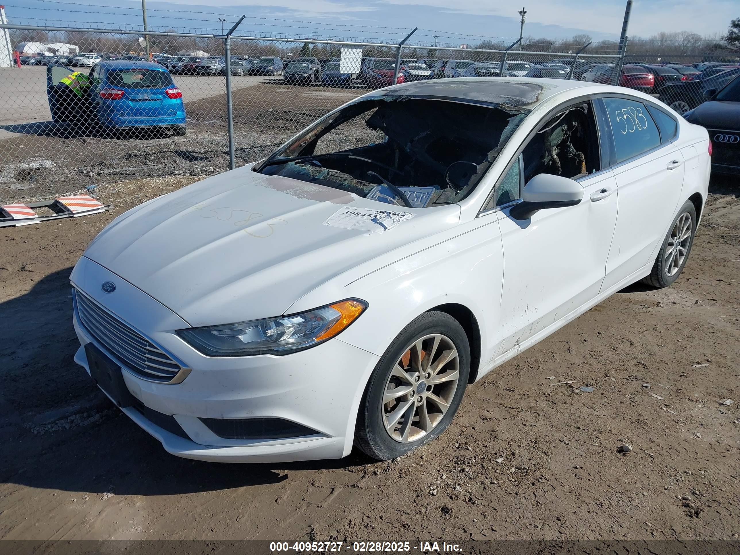 FORD FUSION image 2
