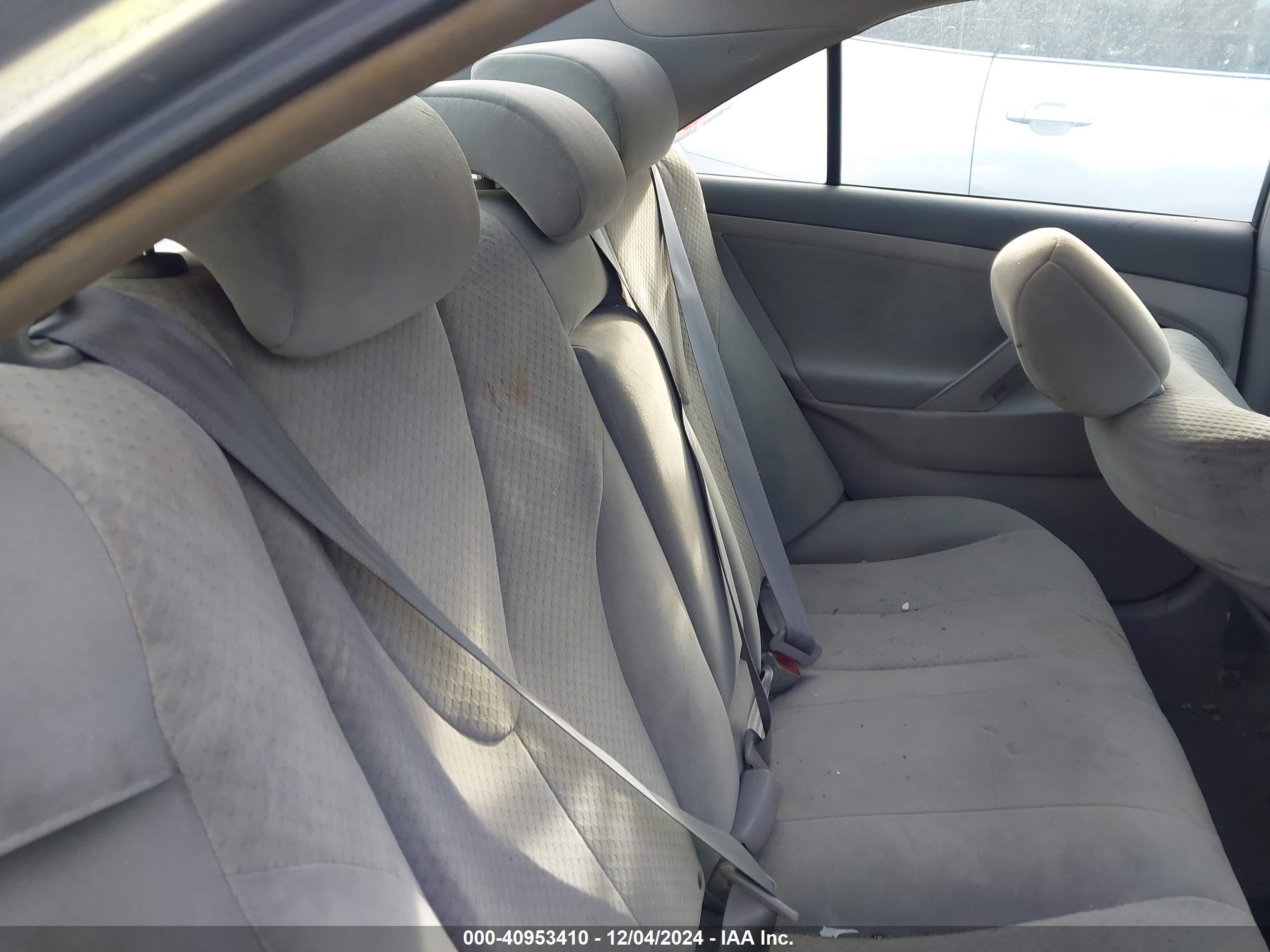 TOYOTA CAMRY image 8