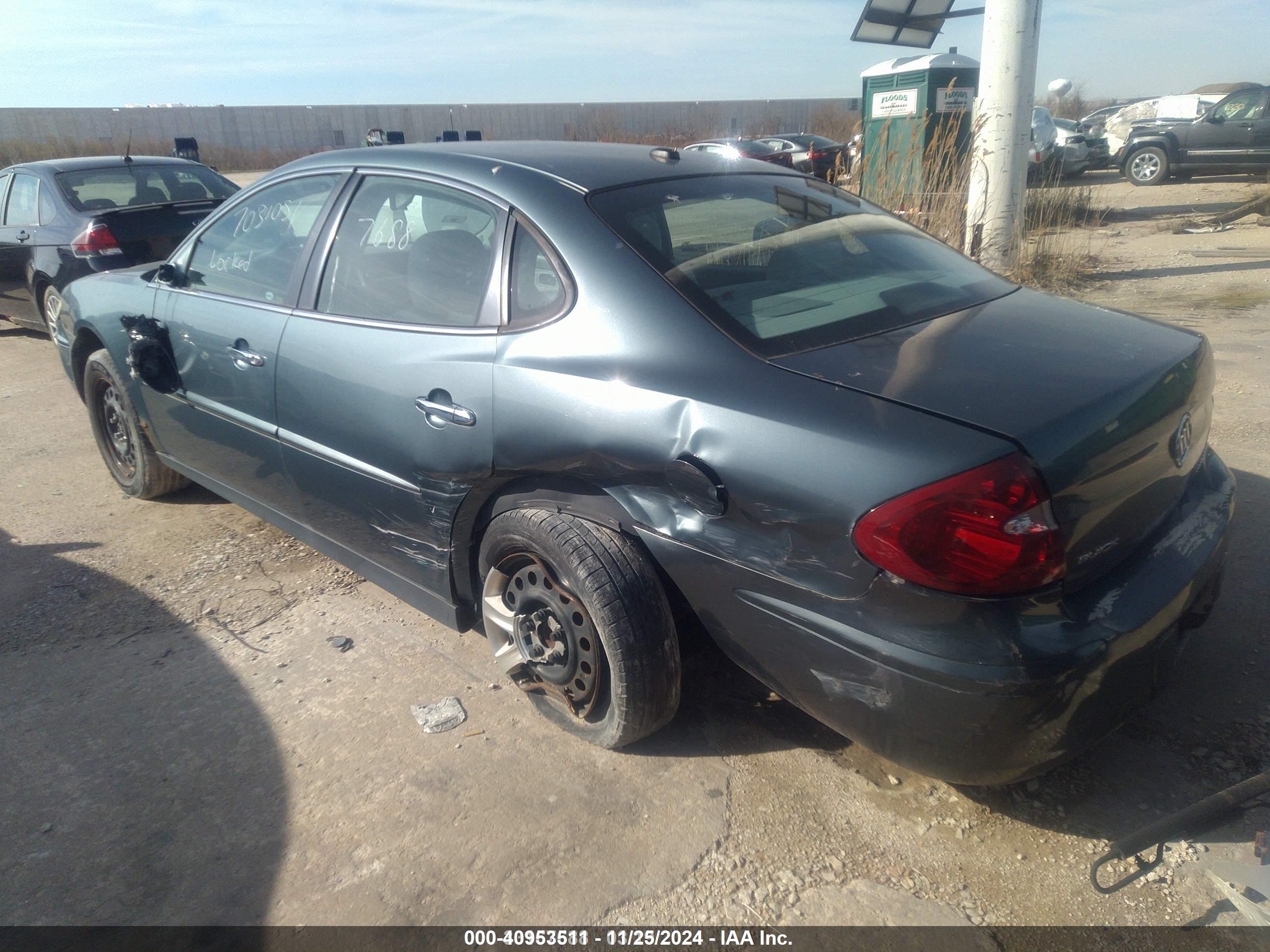 BUICK LACROSSE image 3
