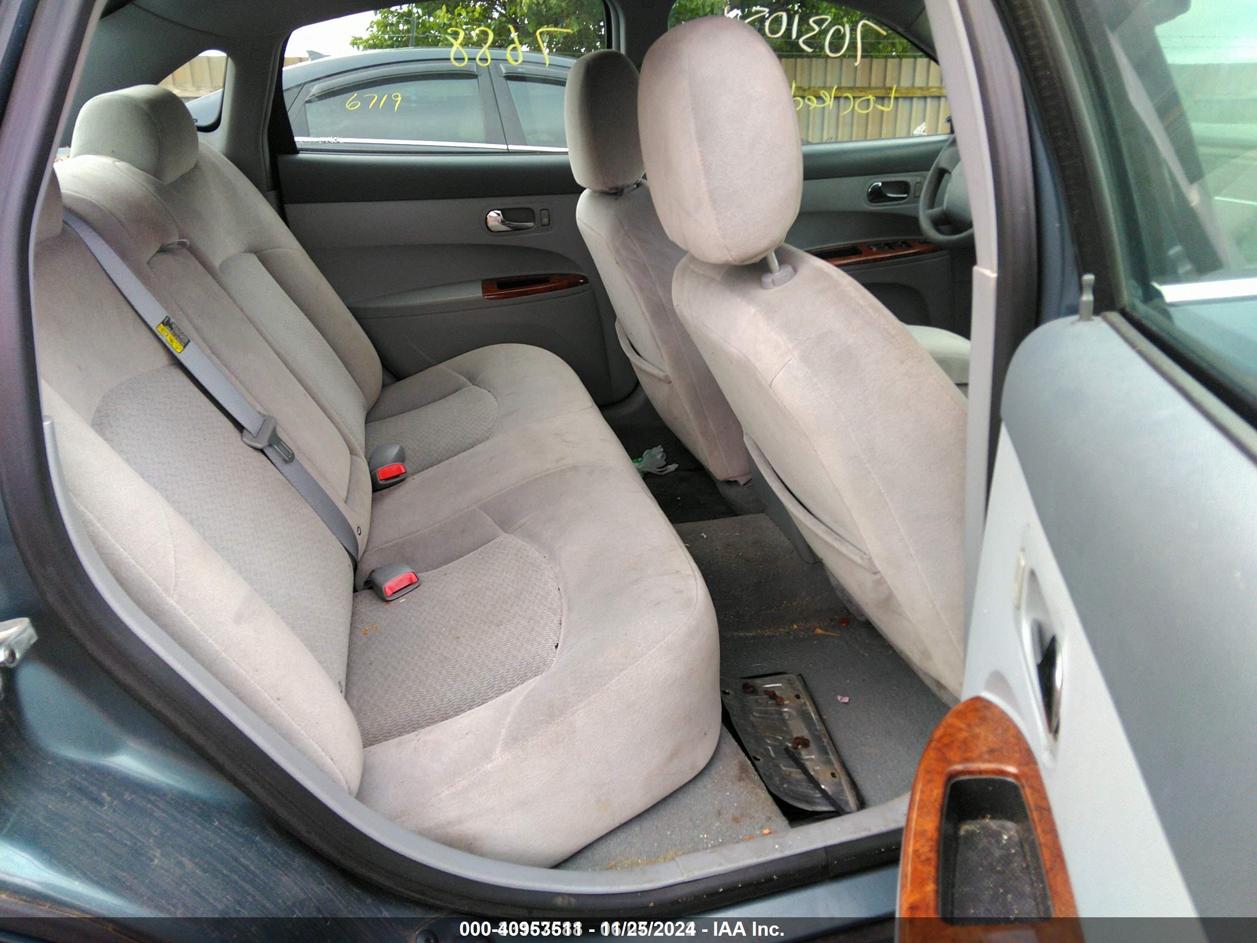 BUICK LACROSSE image 8
