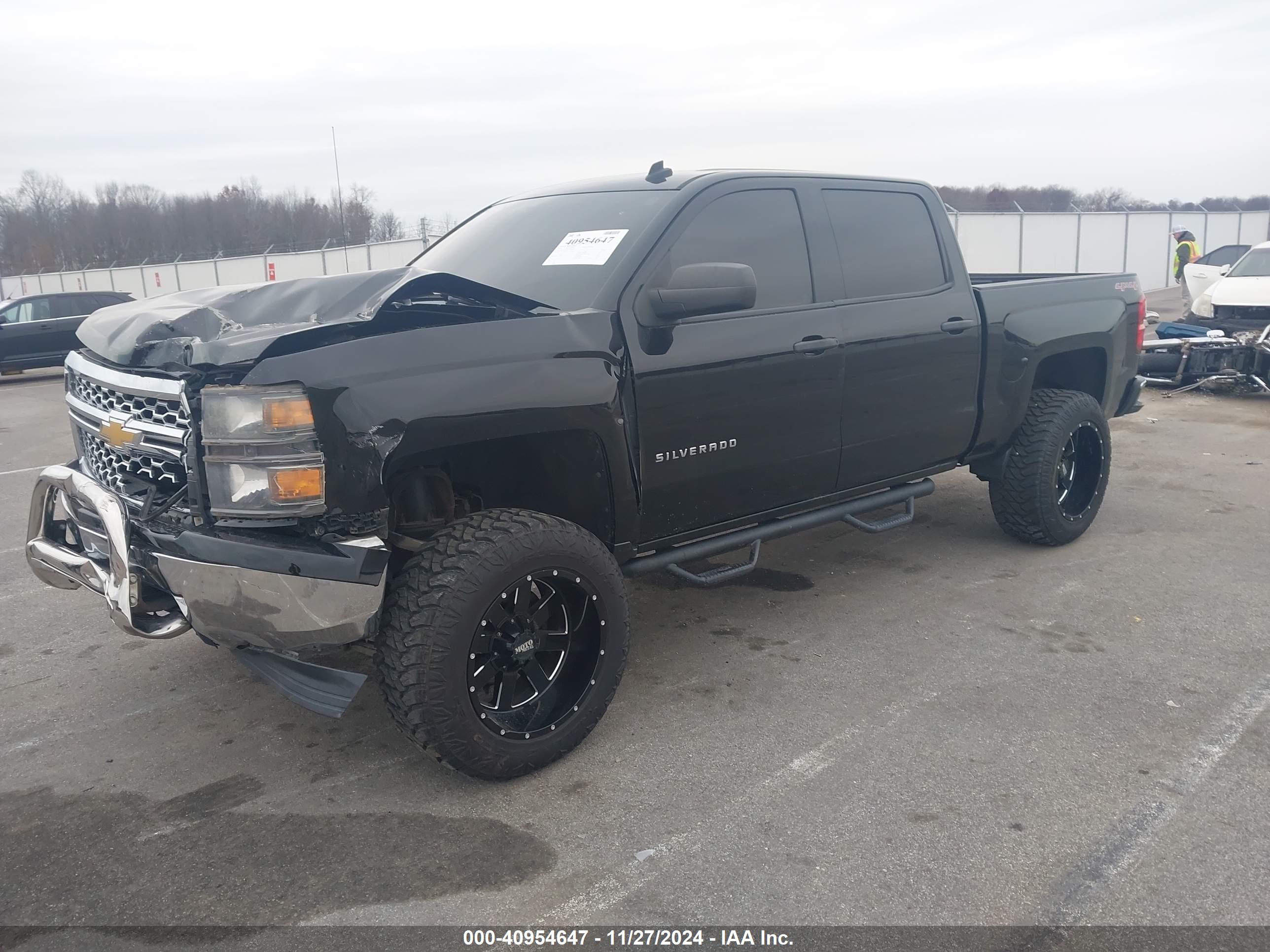 CHEVROLET SILVERADO image 2