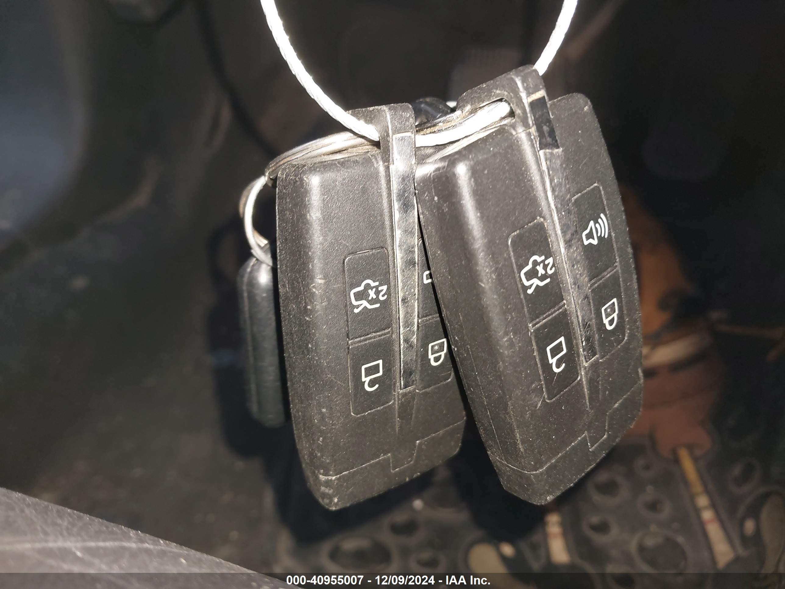 FORD TAURUS image 11