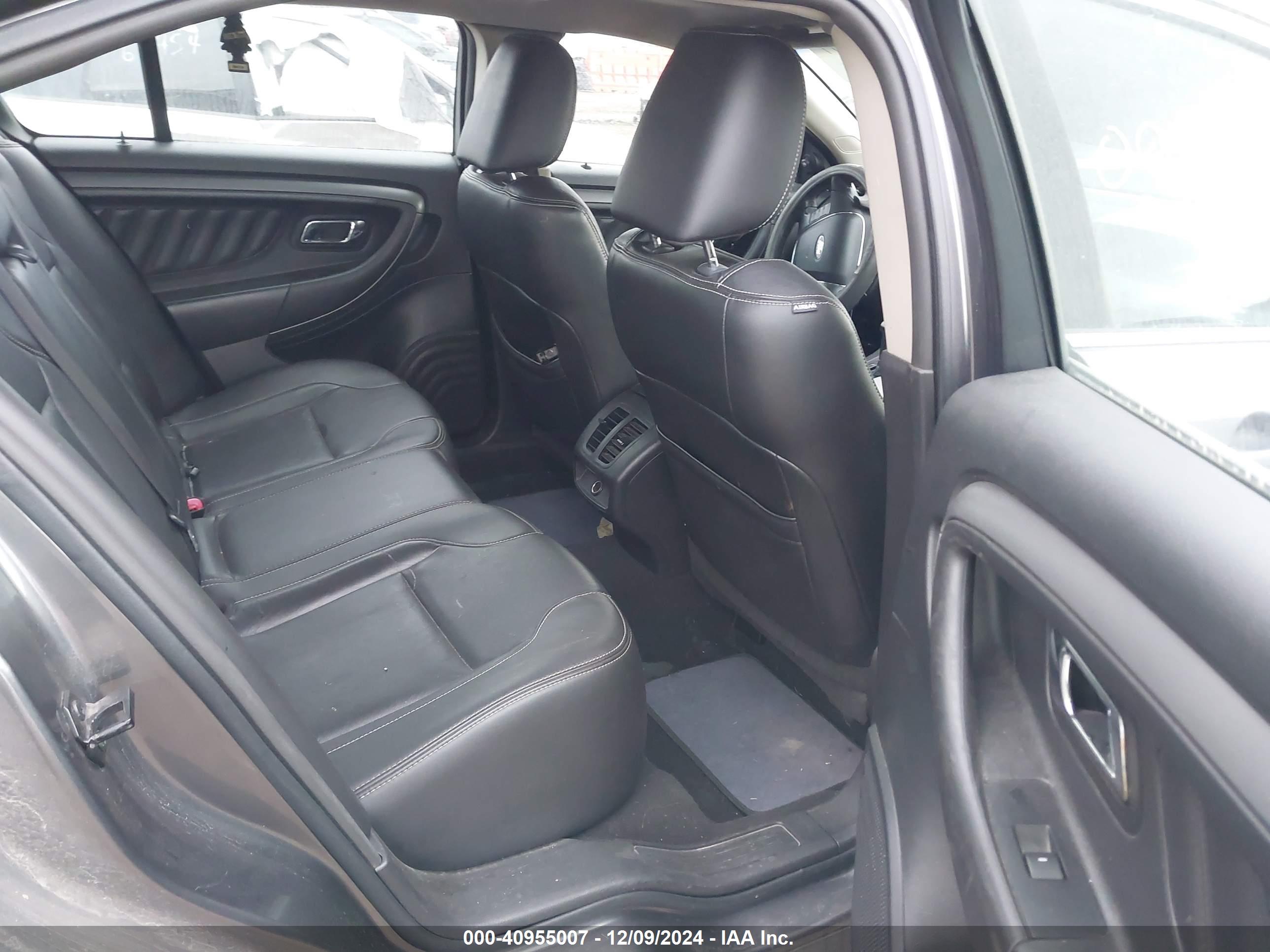 FORD TAURUS image 8
