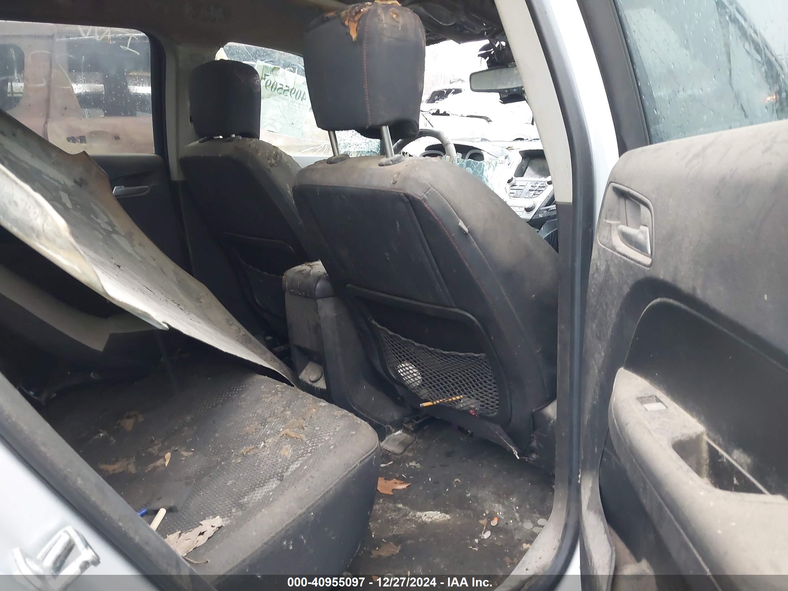 CHEVROLET EQUINOX image 8