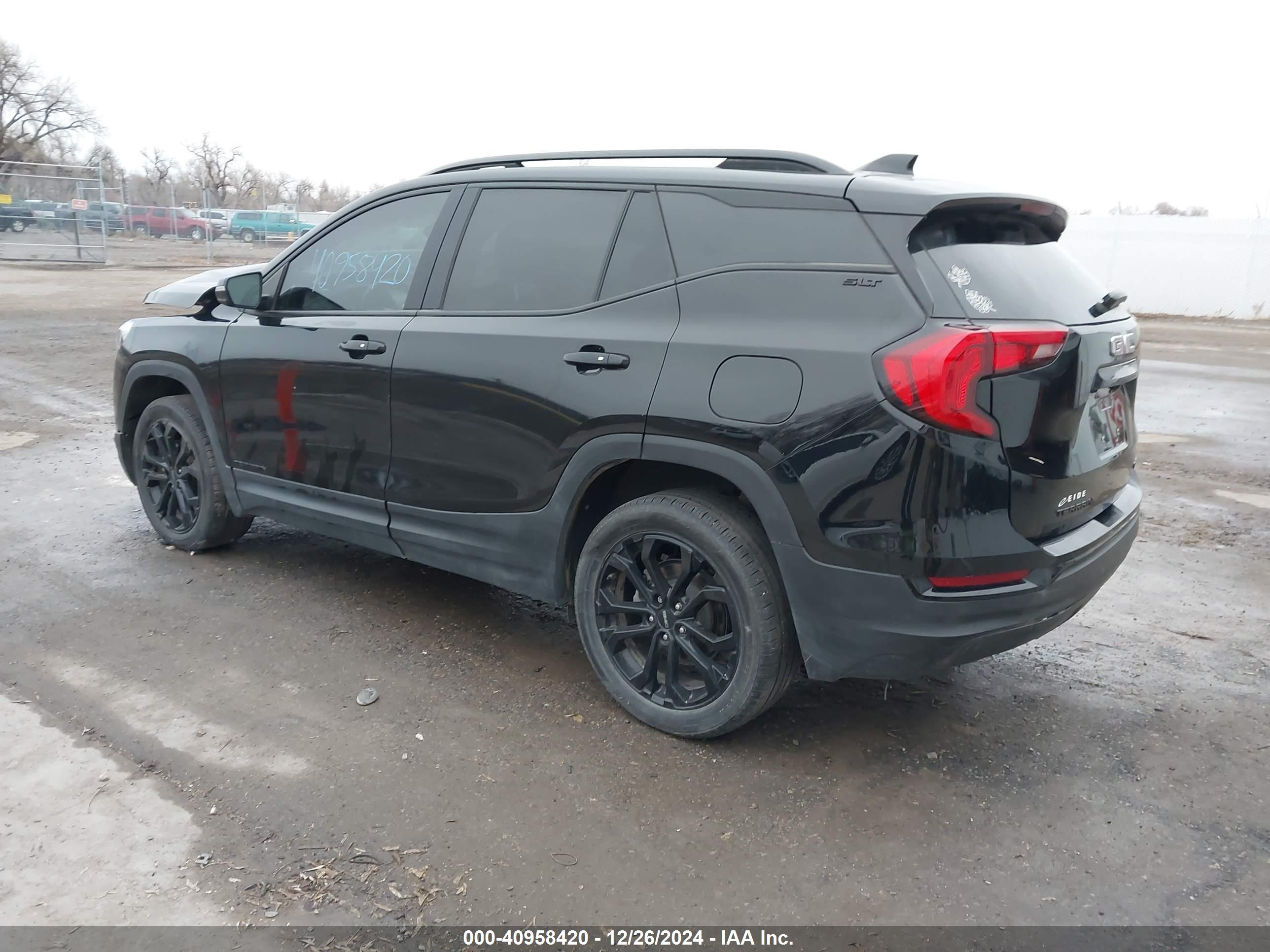 GMC TERRAIN image 3