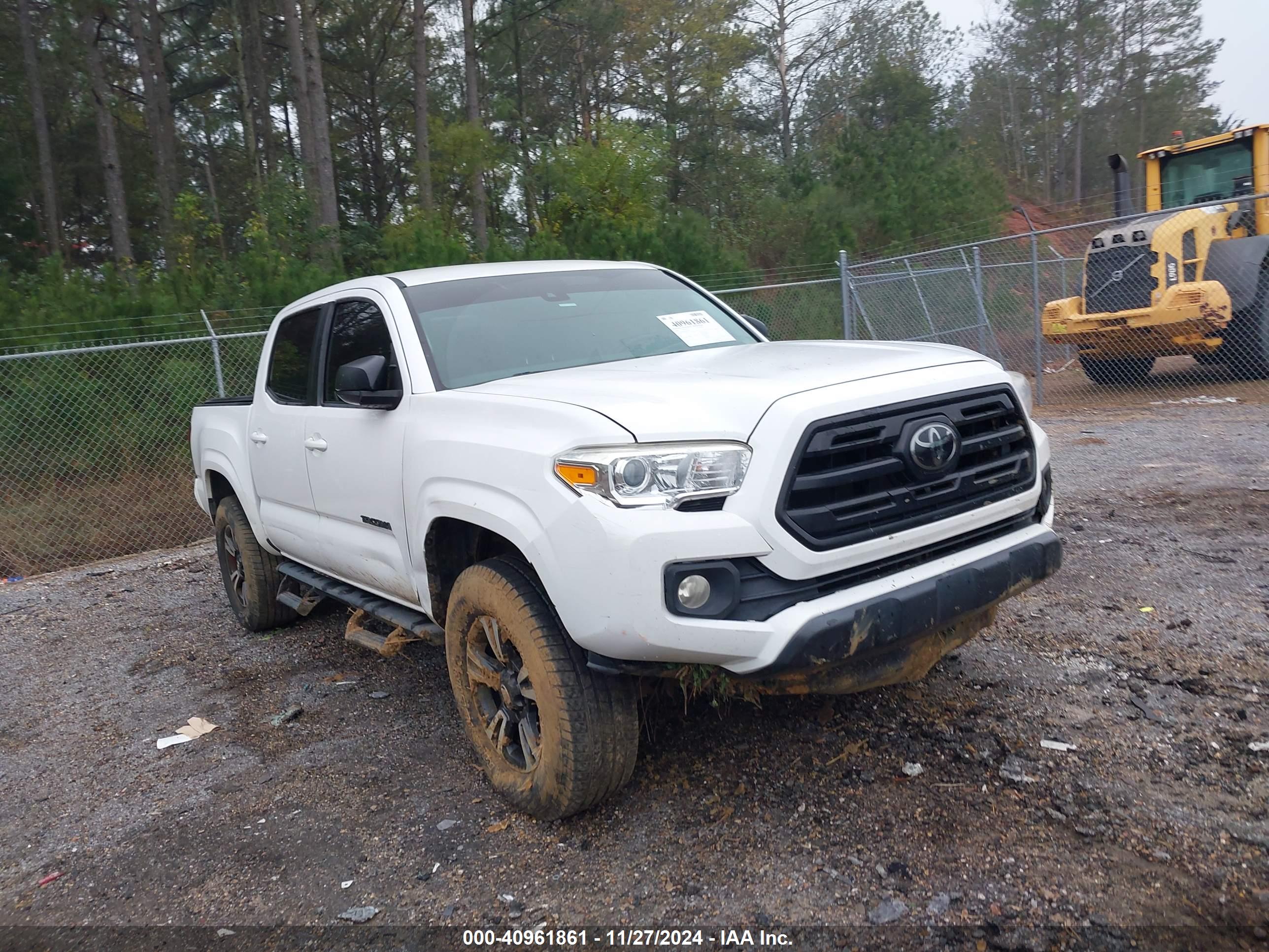 TOYOTA TACOMA image 6