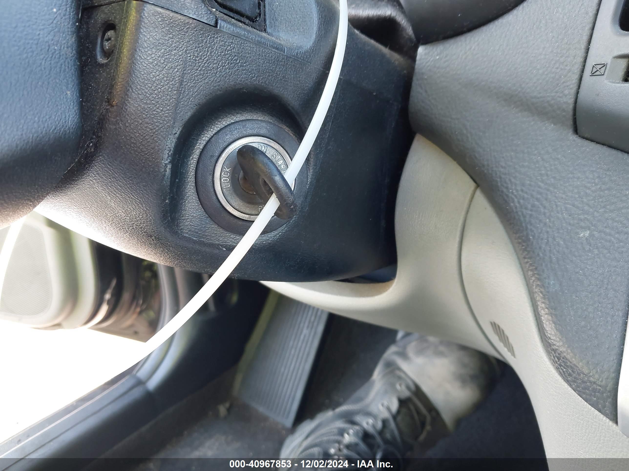 HYUNDAI ELANTRA image 11