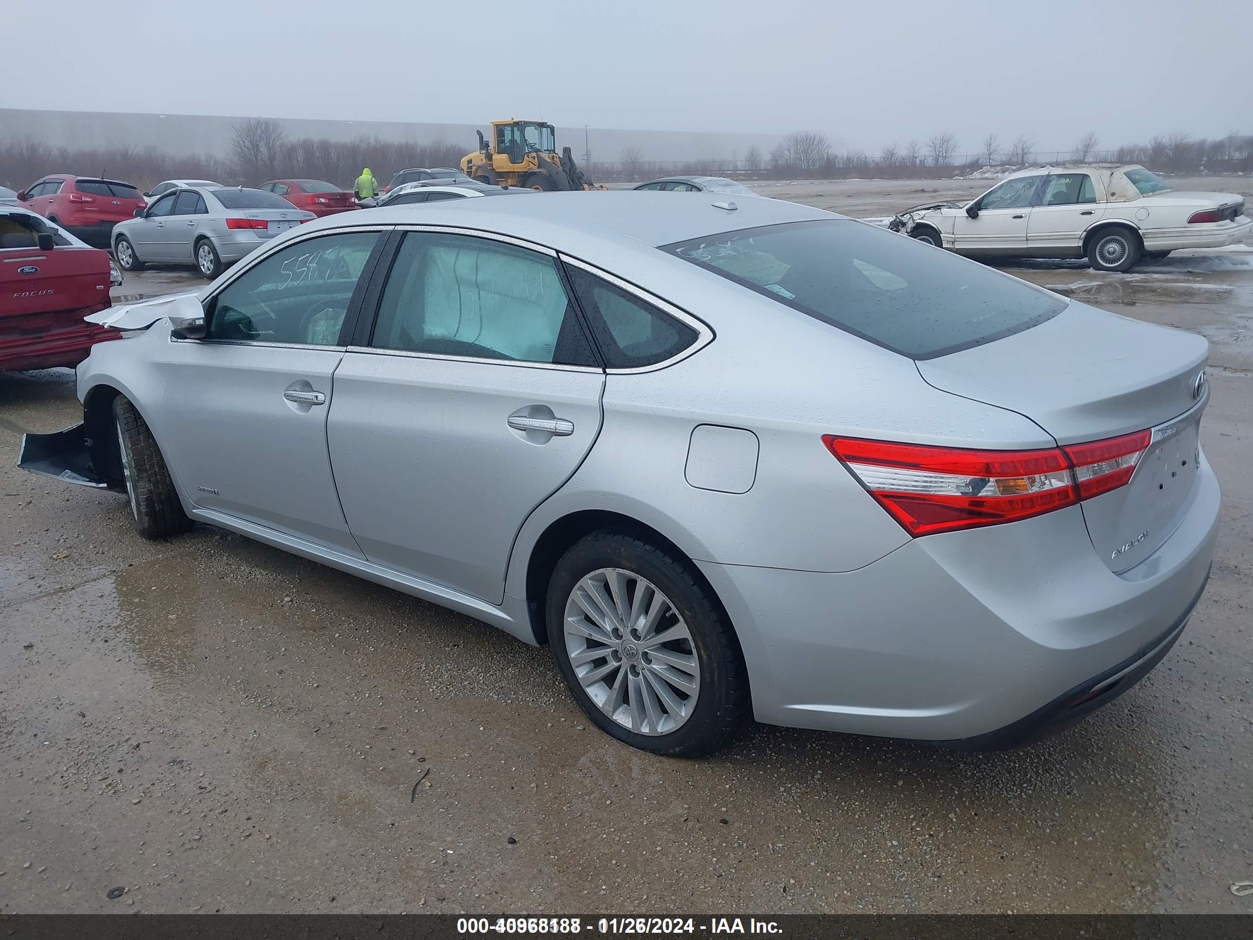 TOYOTA AVALON image 3