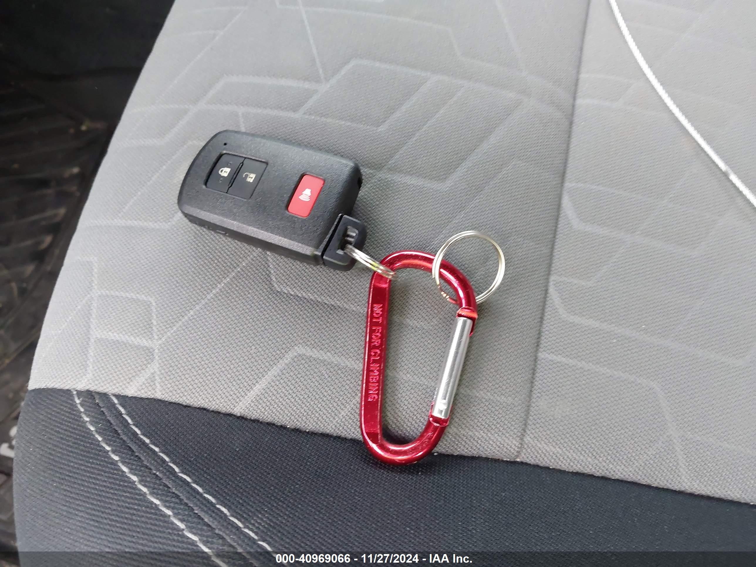 TOYOTA TACOMA image 11