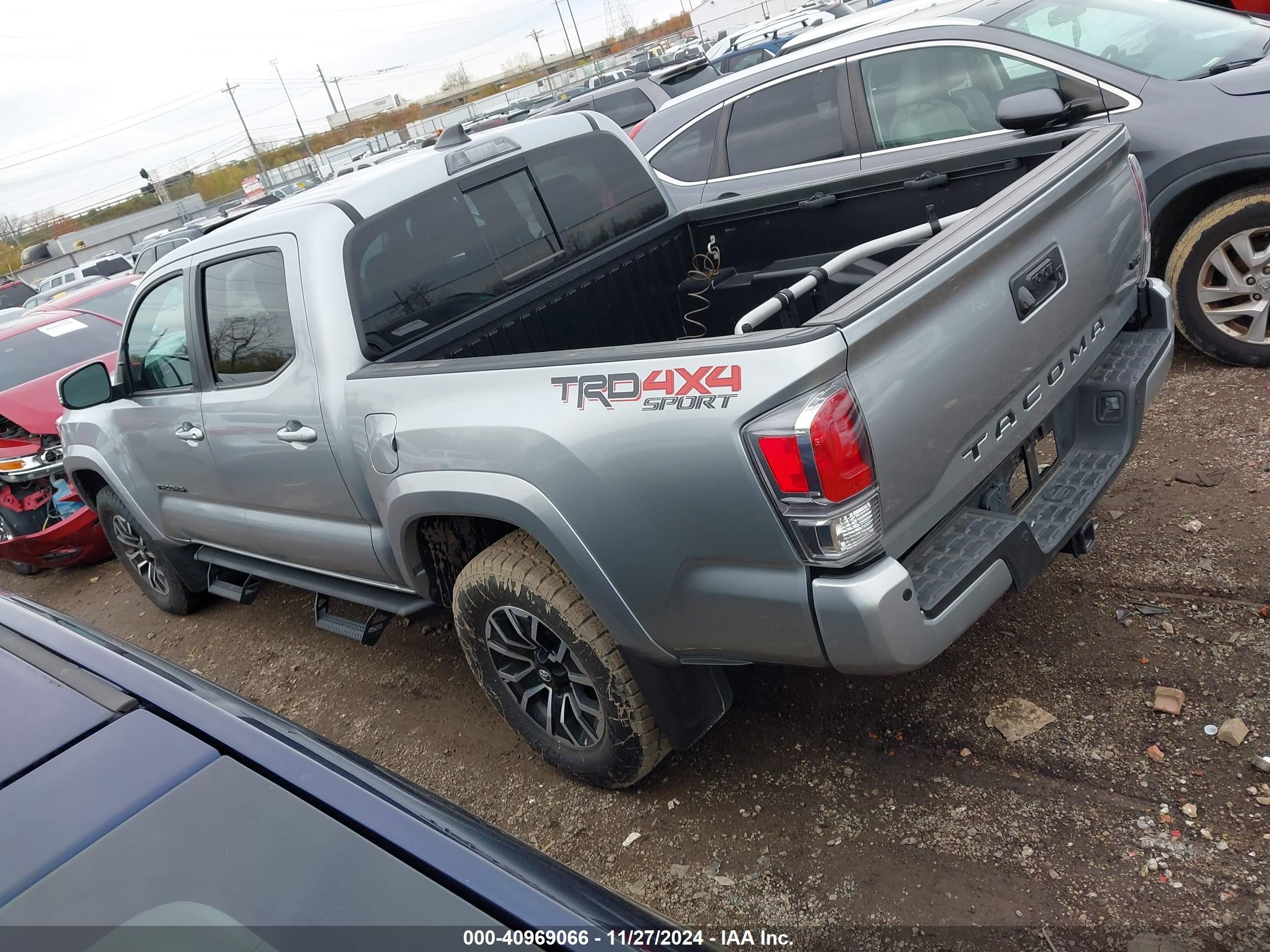 TOYOTA TACOMA image 3