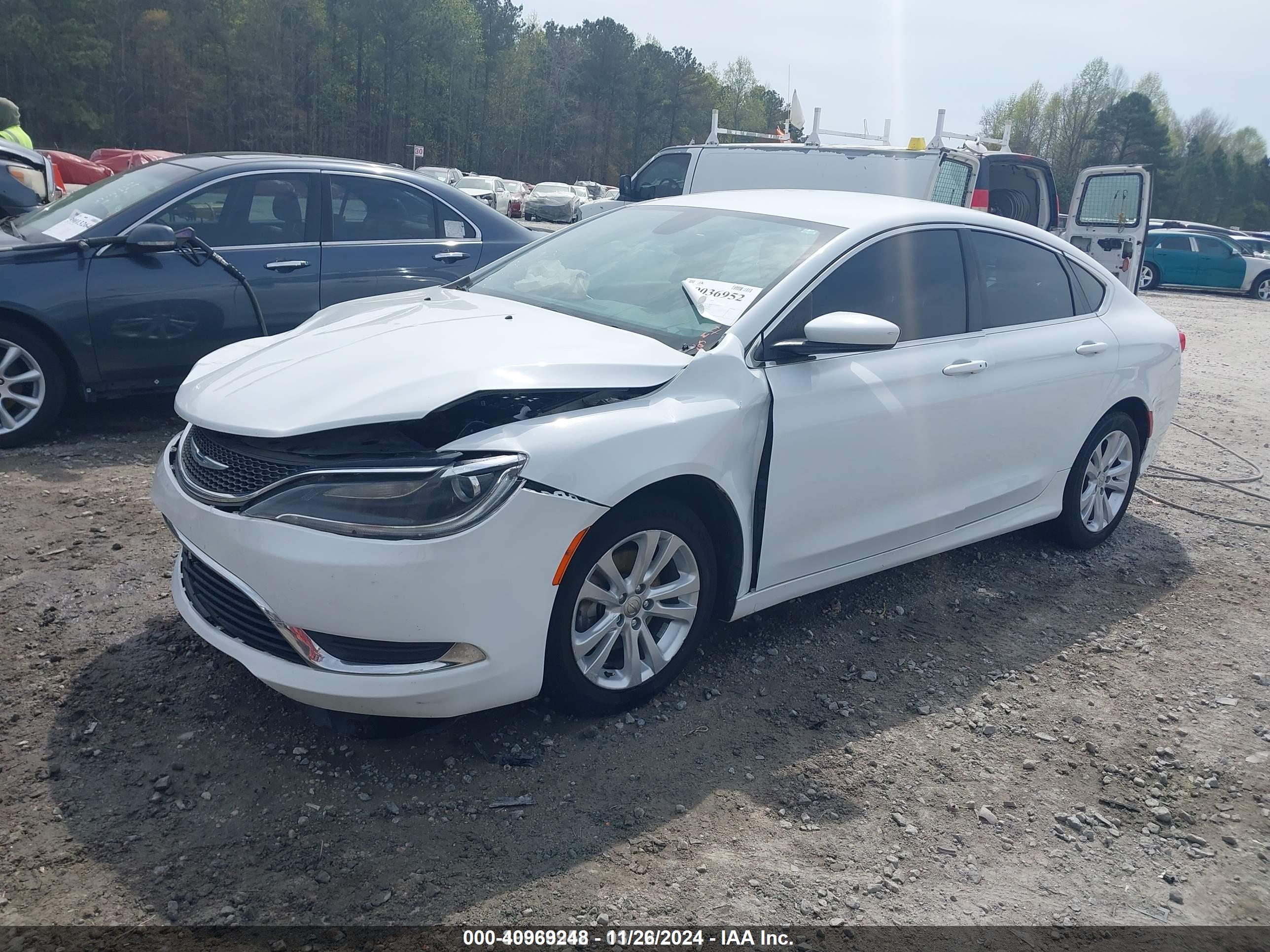 CHRYSLER 200 image 2