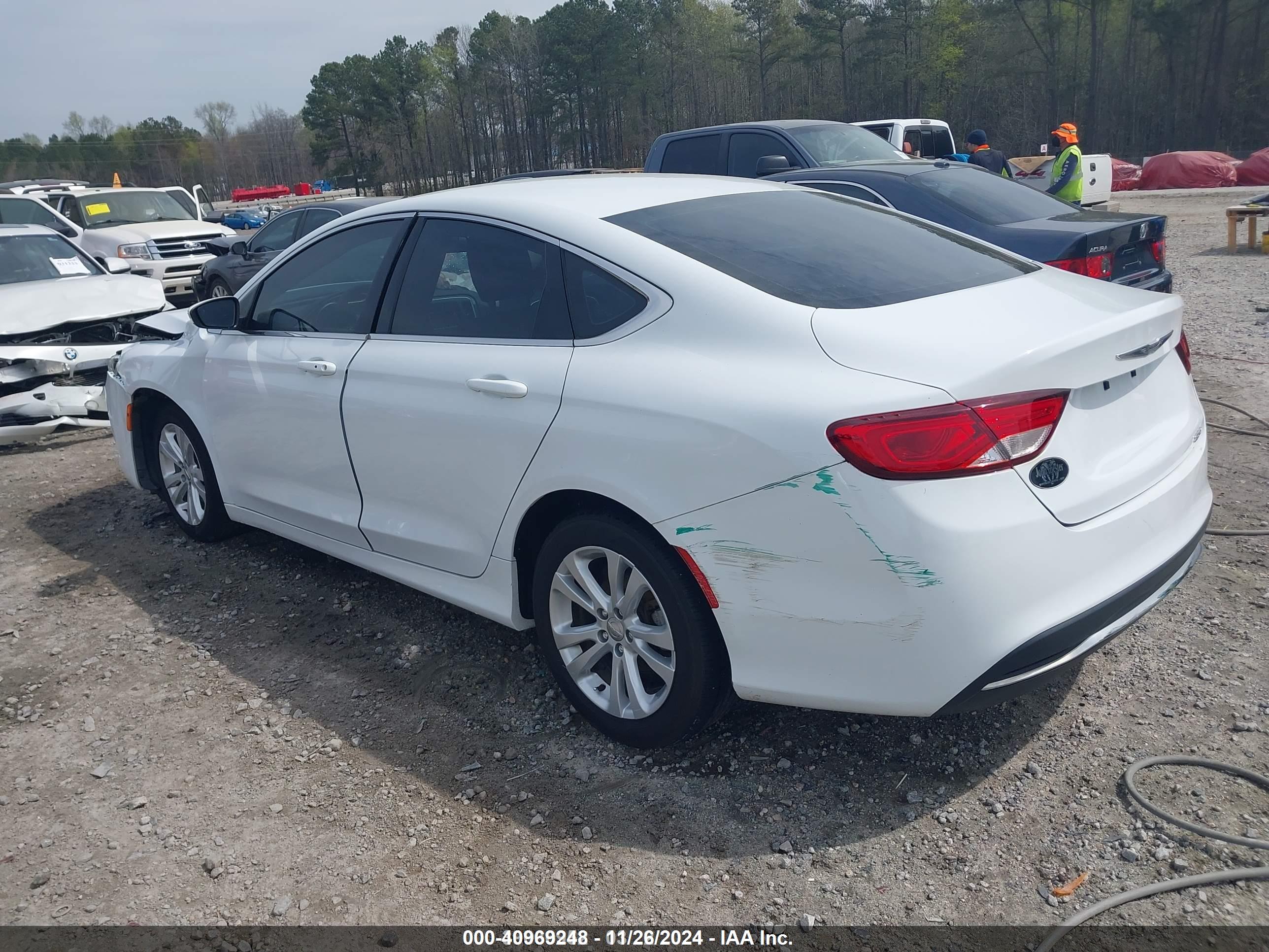 CHRYSLER 200 image 3