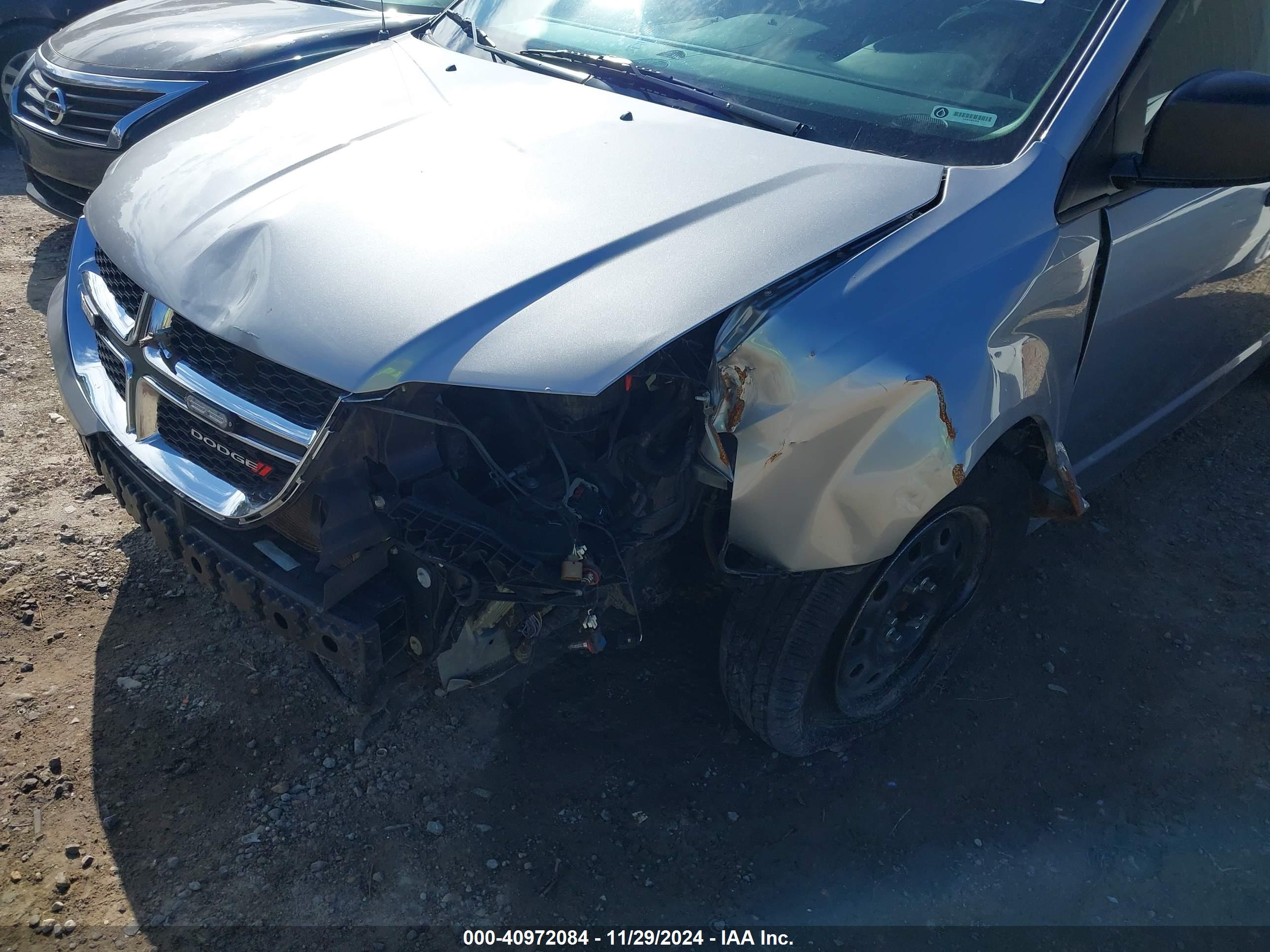 DODGE GRAND image 6